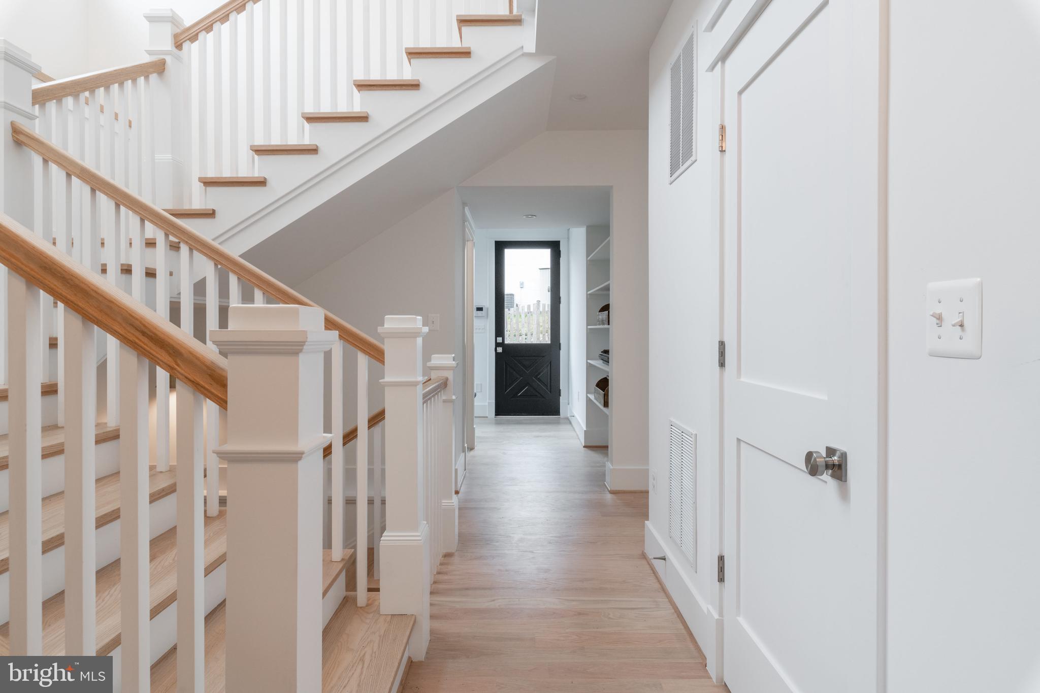 MONTICELLO PARK - Residential