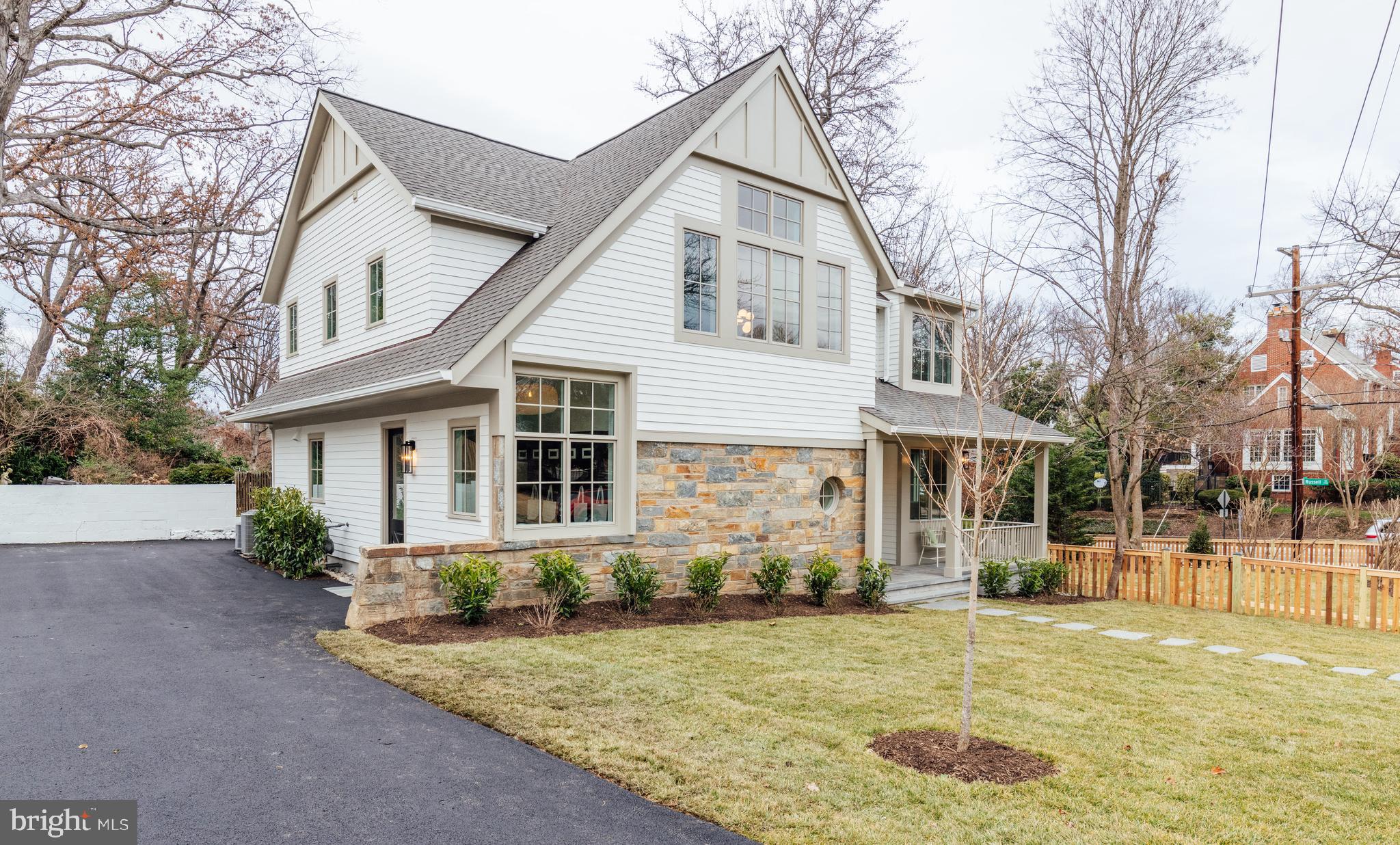 MONTICELLO PARK - Residential