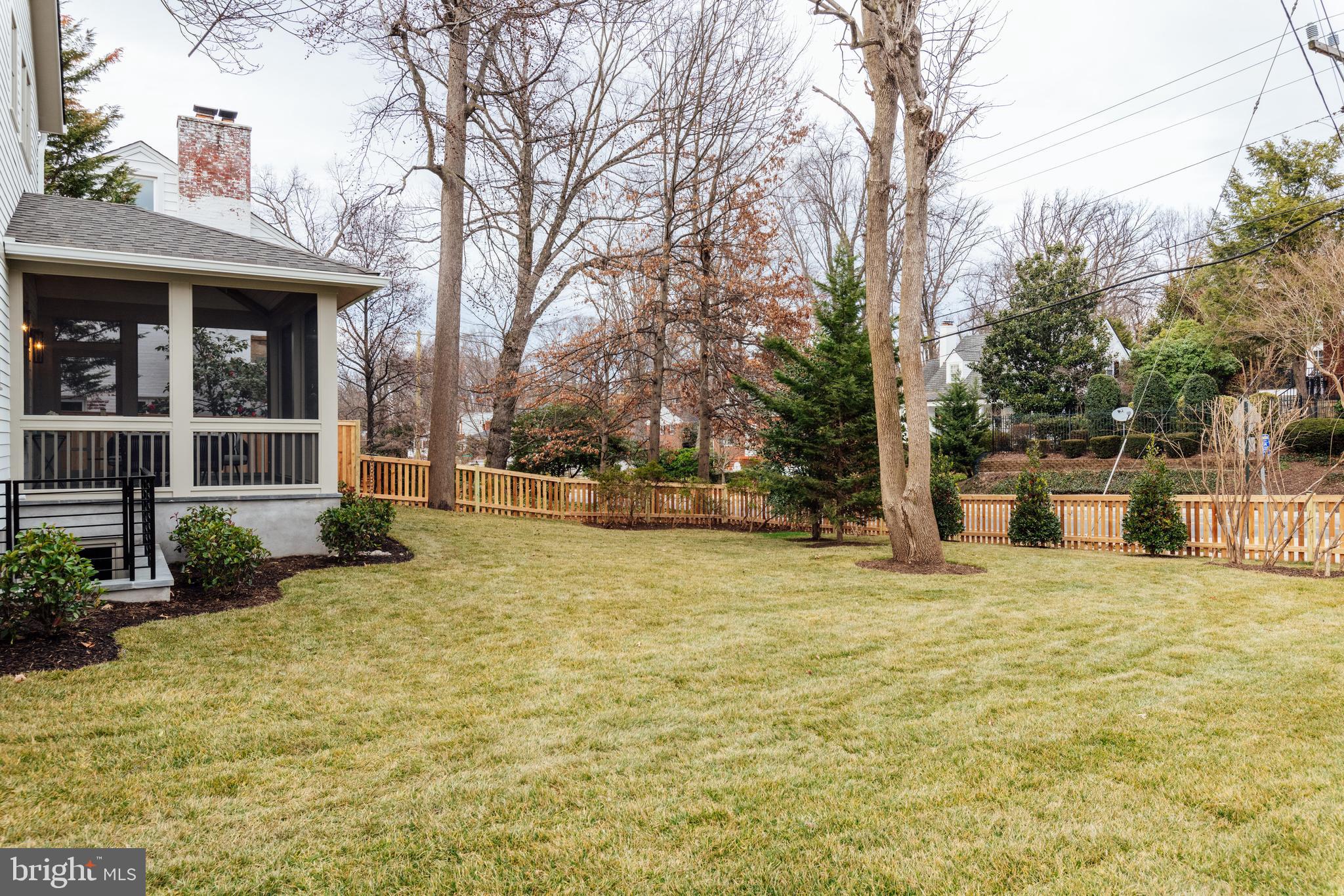 MONTICELLO PARK - Residential