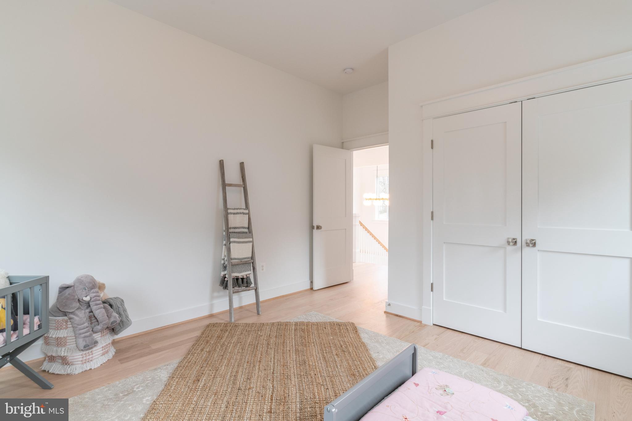 MONTICELLO PARK - Residential