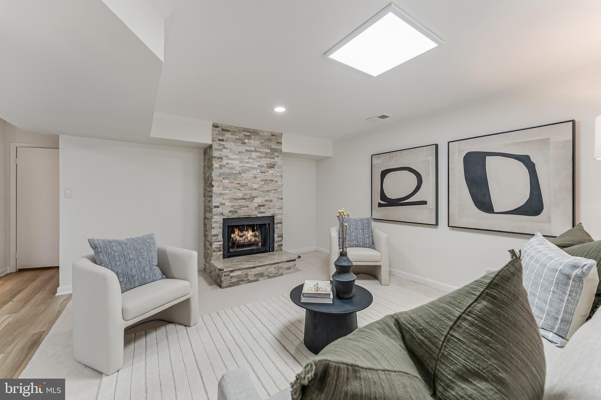 CEDAR COVE - Residential