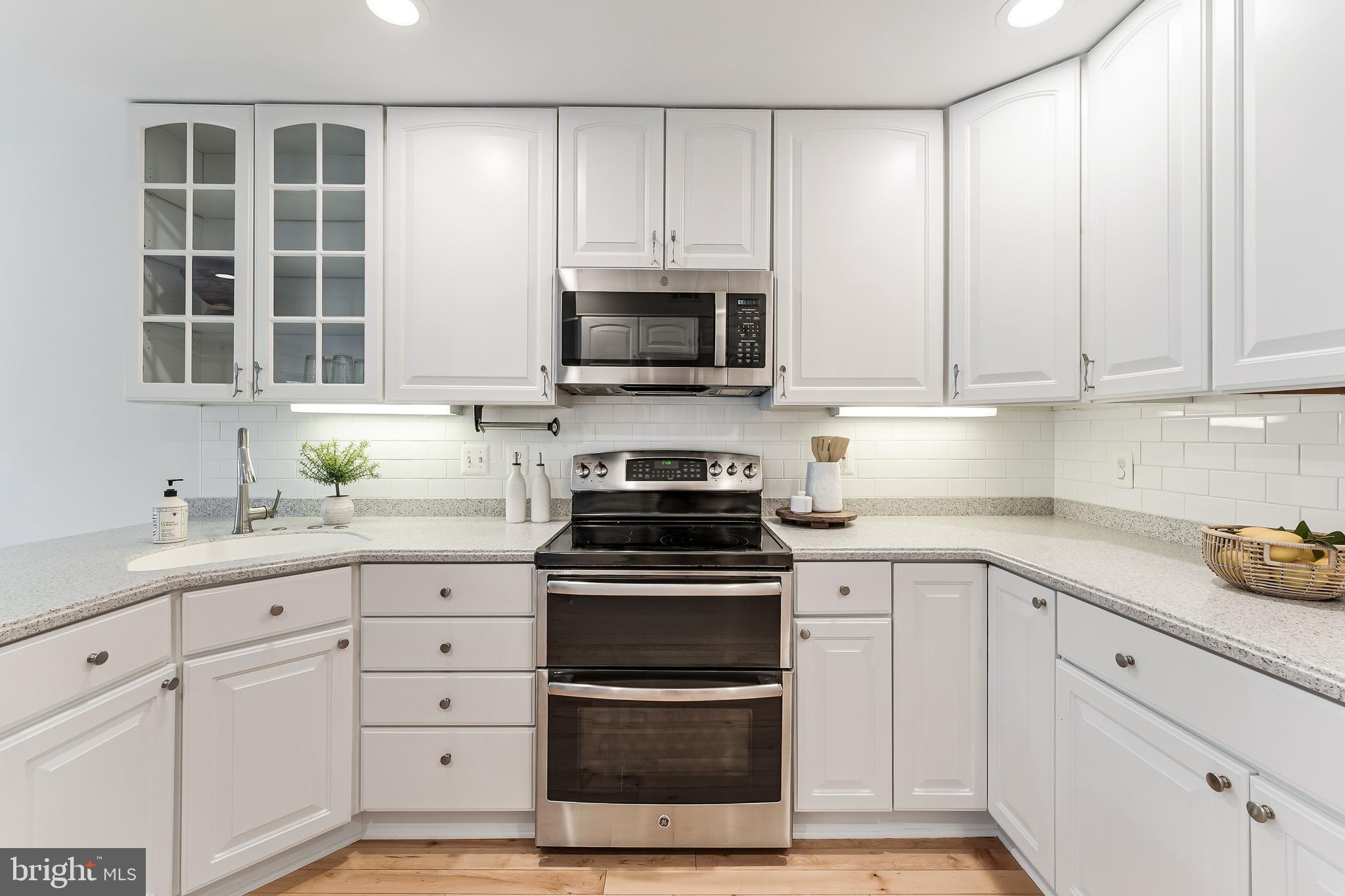 CEDAR COVE - Residential