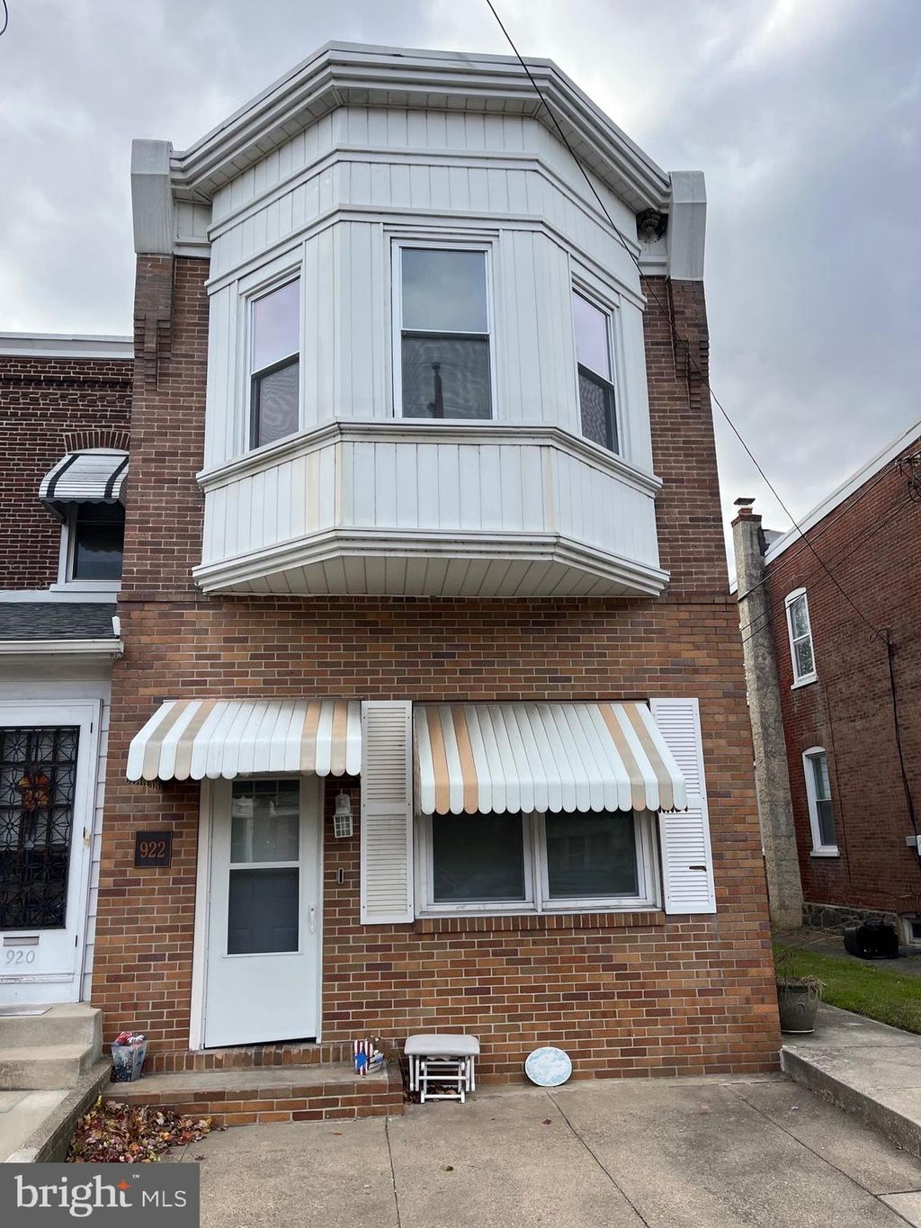 Photo of 922 Saville Avenue, CRUM LYNNE, PA 19022 (MLS # PADE2104128)