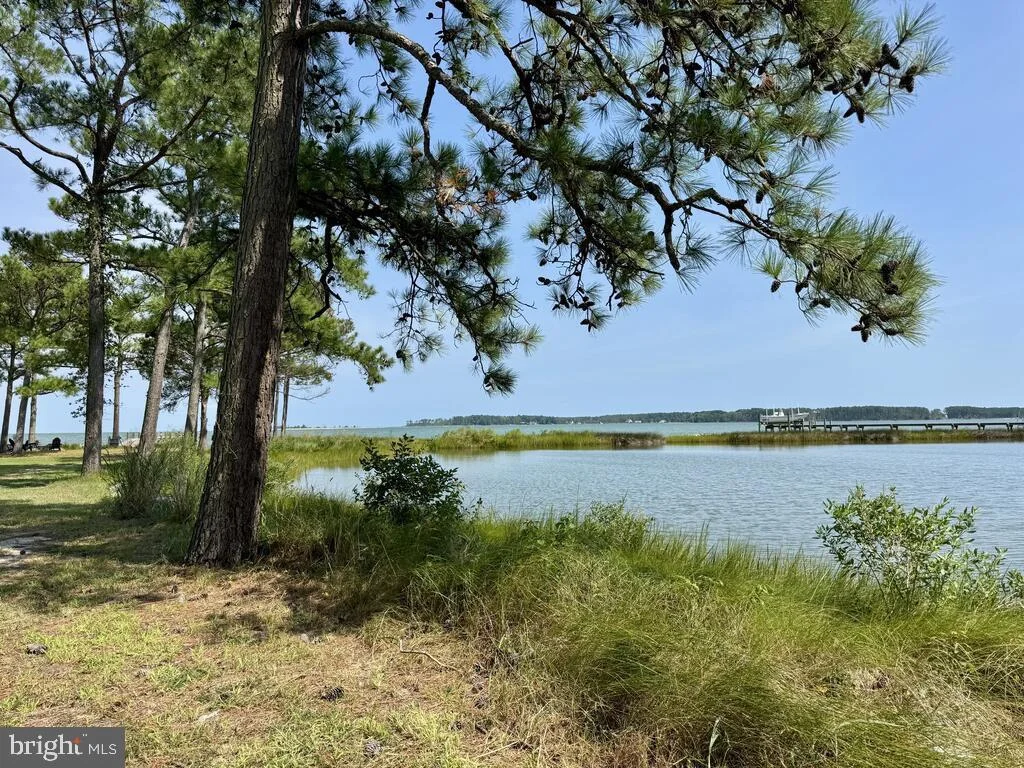 128H Clark Point Drive, White Stone, VA, 22578