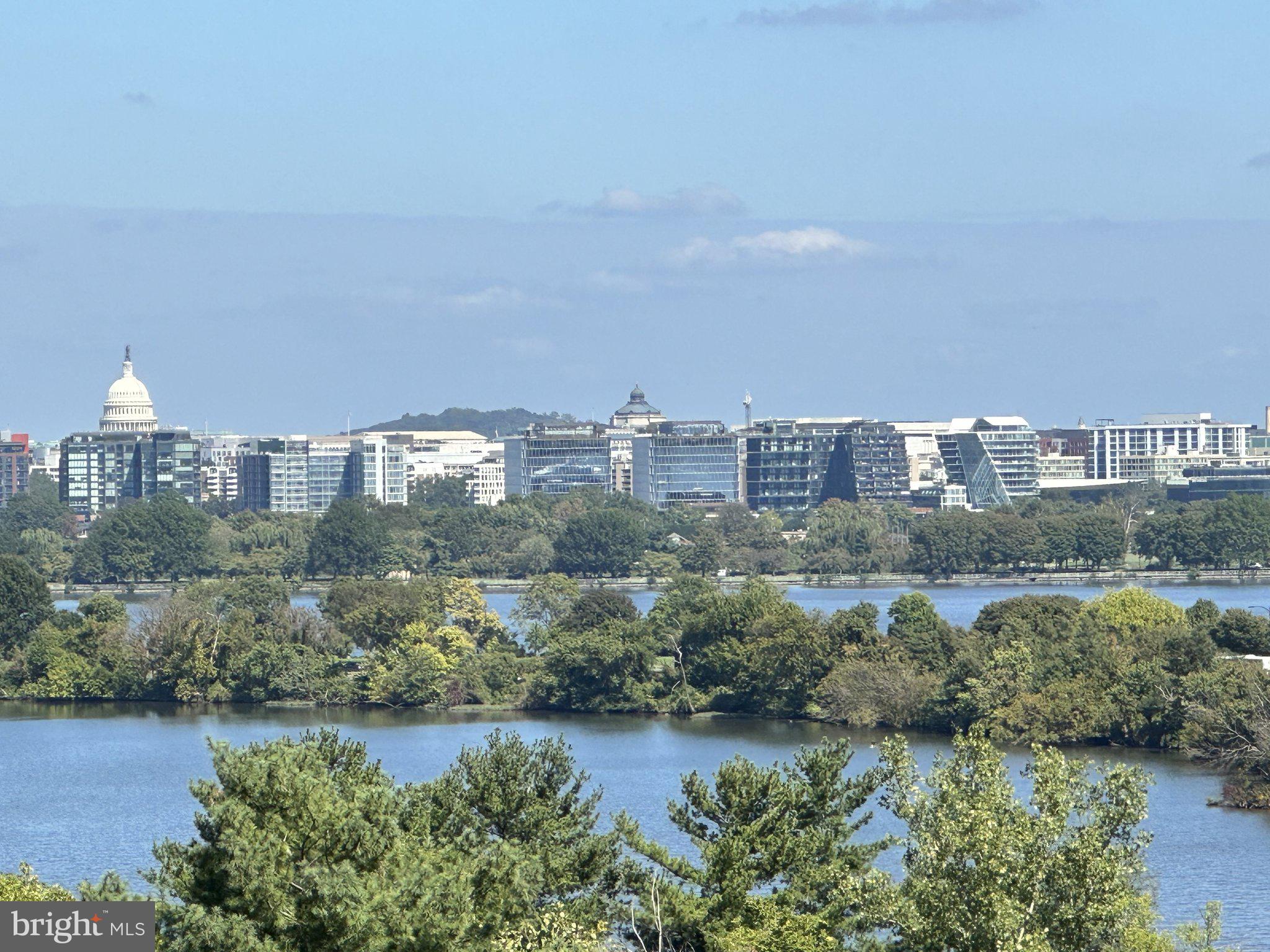 CRYSTAL GATEWAY - Residential