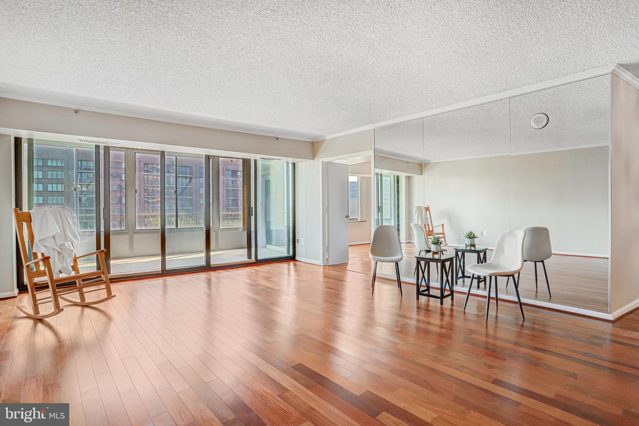 CRYSTAL GATEWAY - Residential