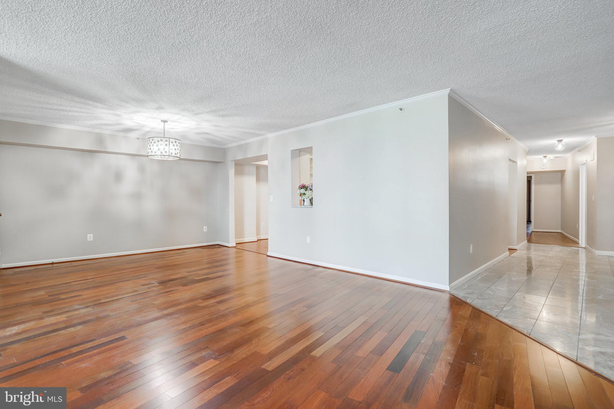 CRYSTAL GATEWAY - Residential