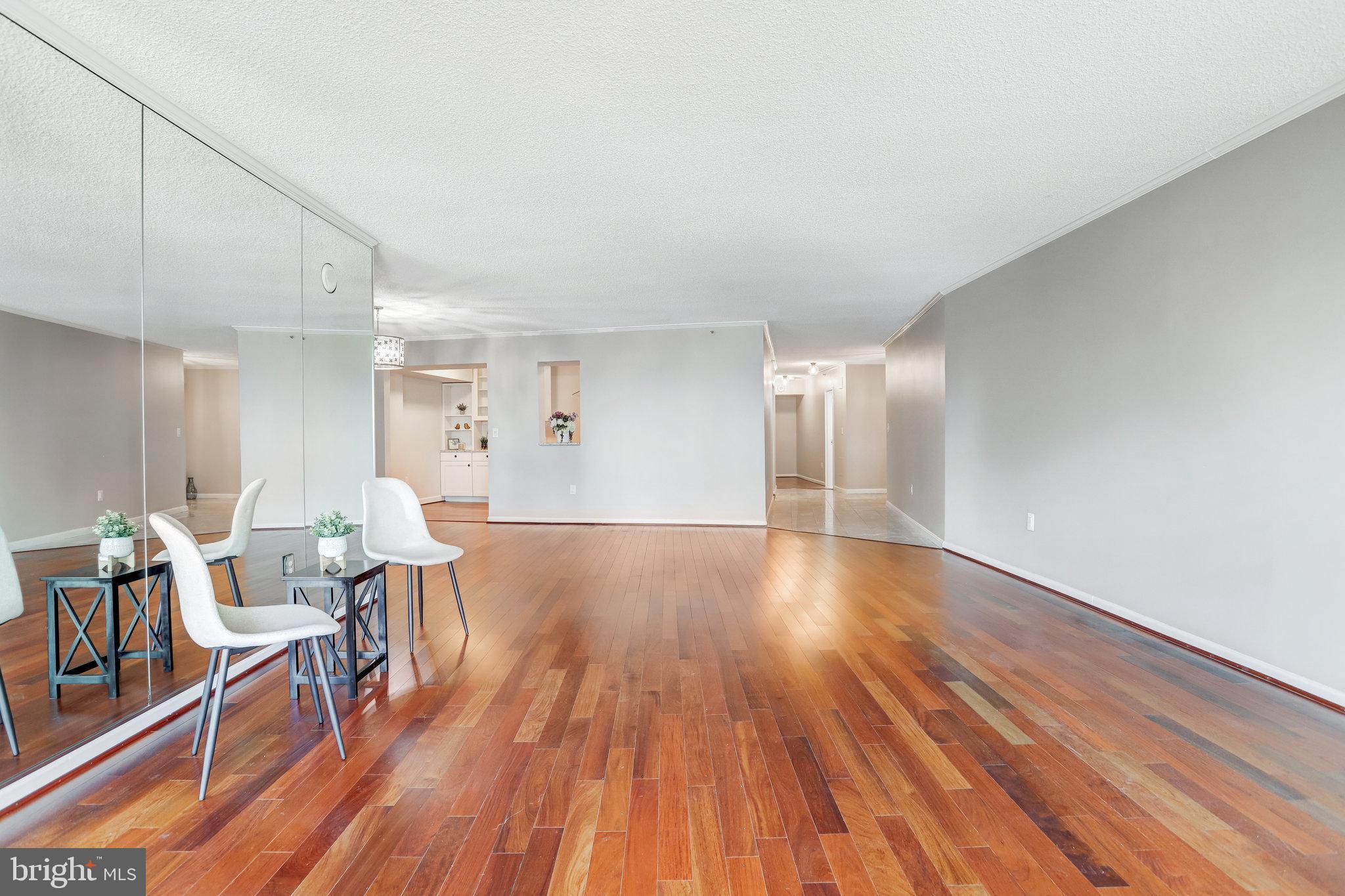 CRYSTAL GATEWAY - Residential