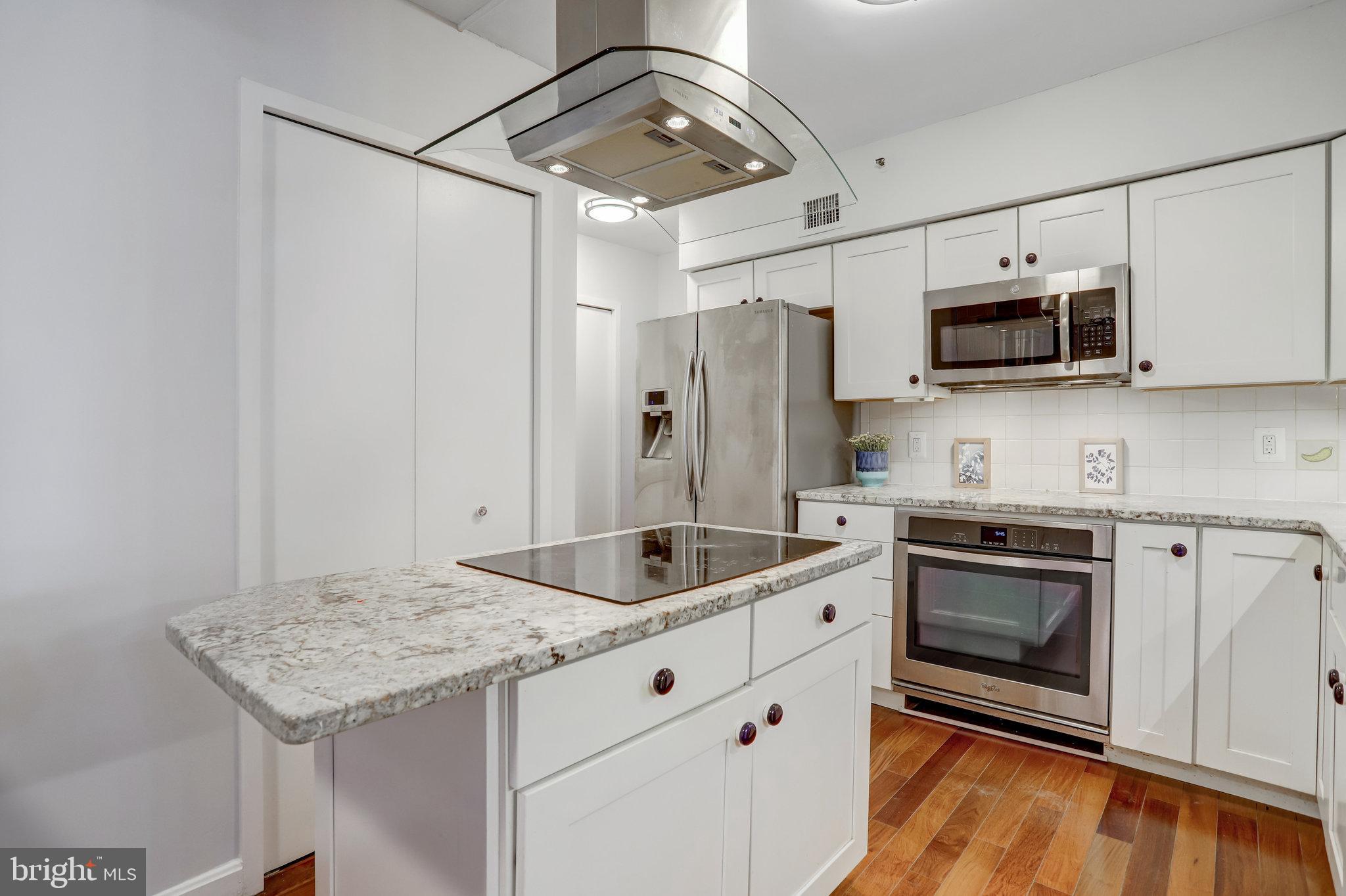 CRYSTAL GATEWAY - Residential