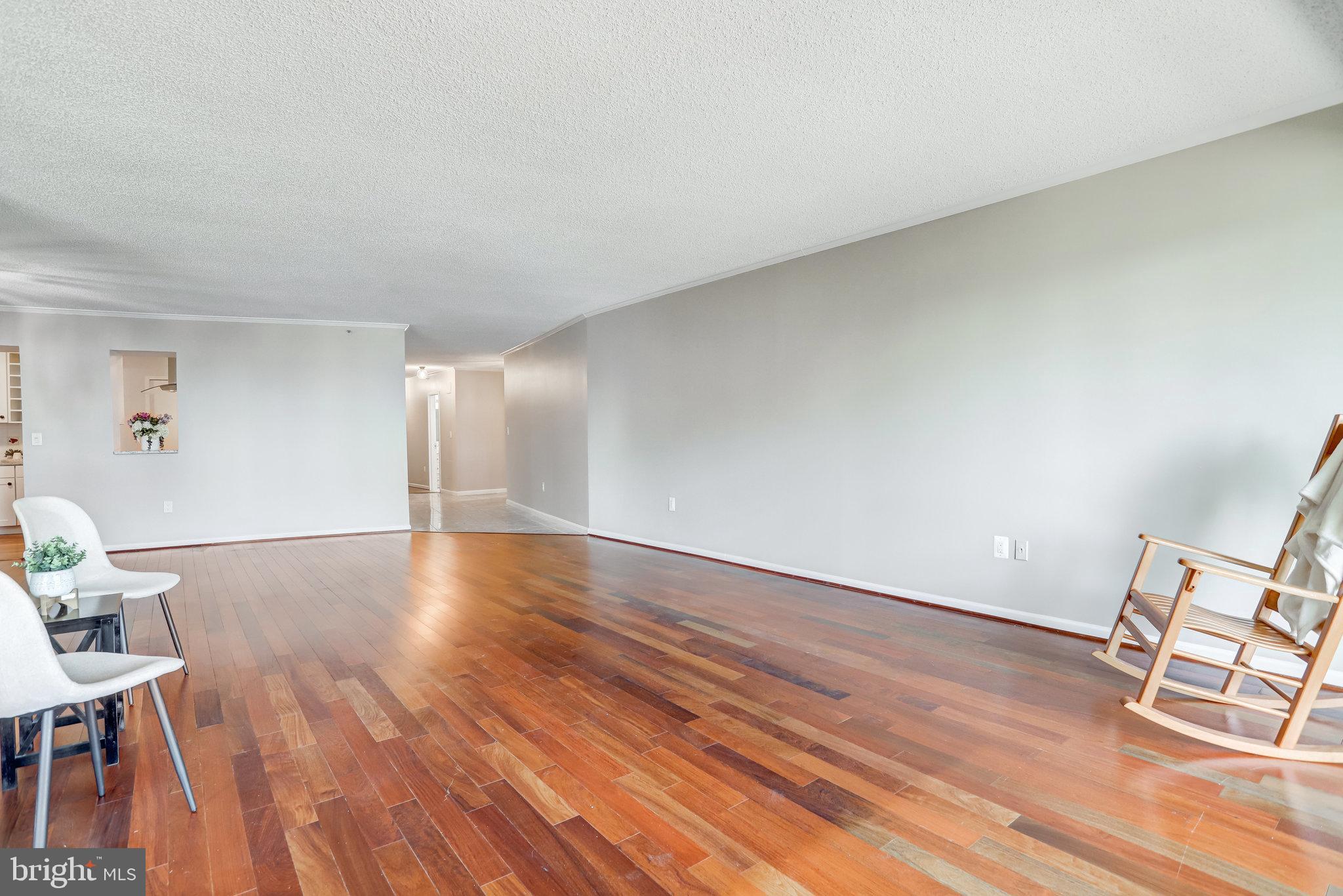 CRYSTAL GATEWAY - Residential