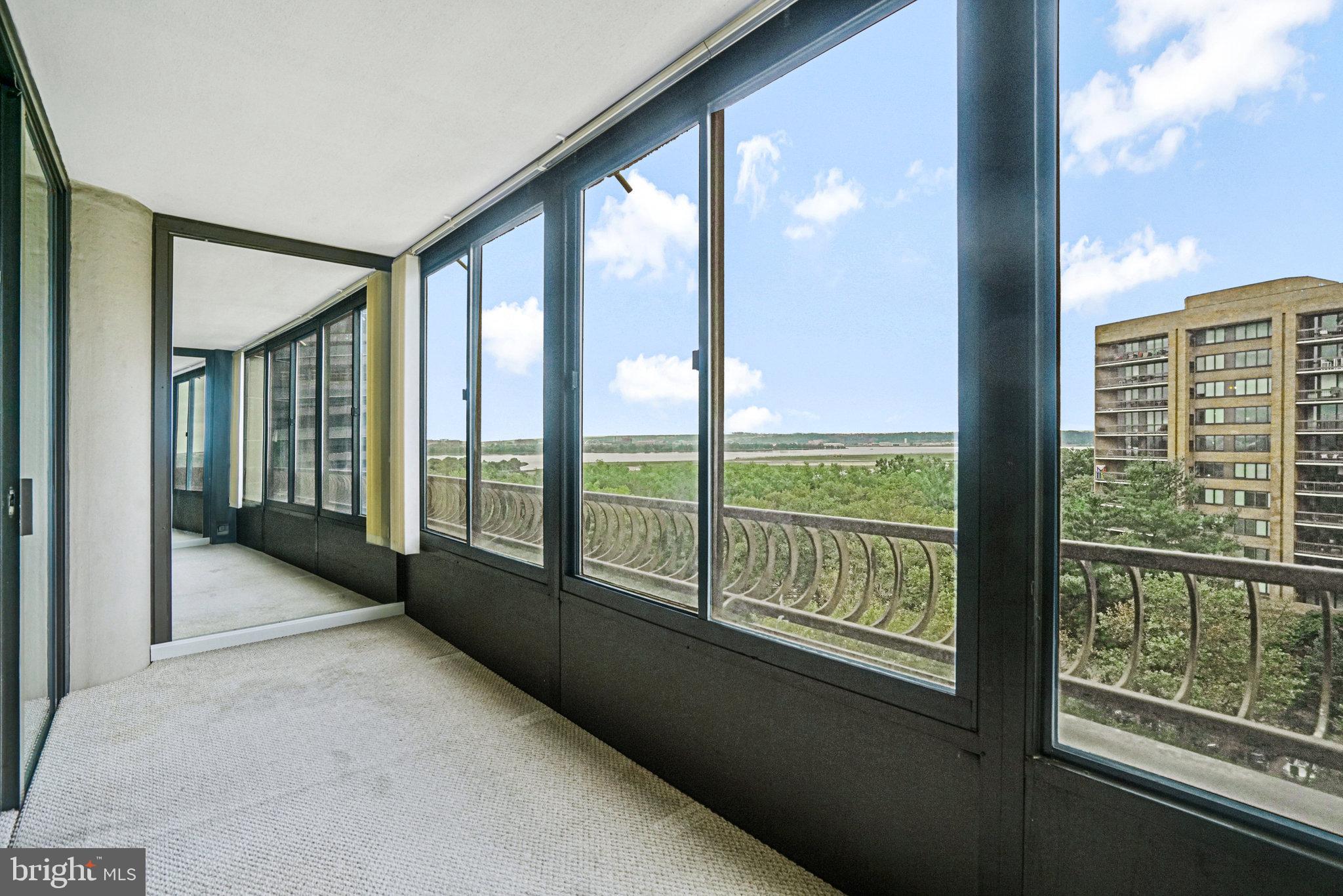 CRYSTAL GATEWAY - Residential