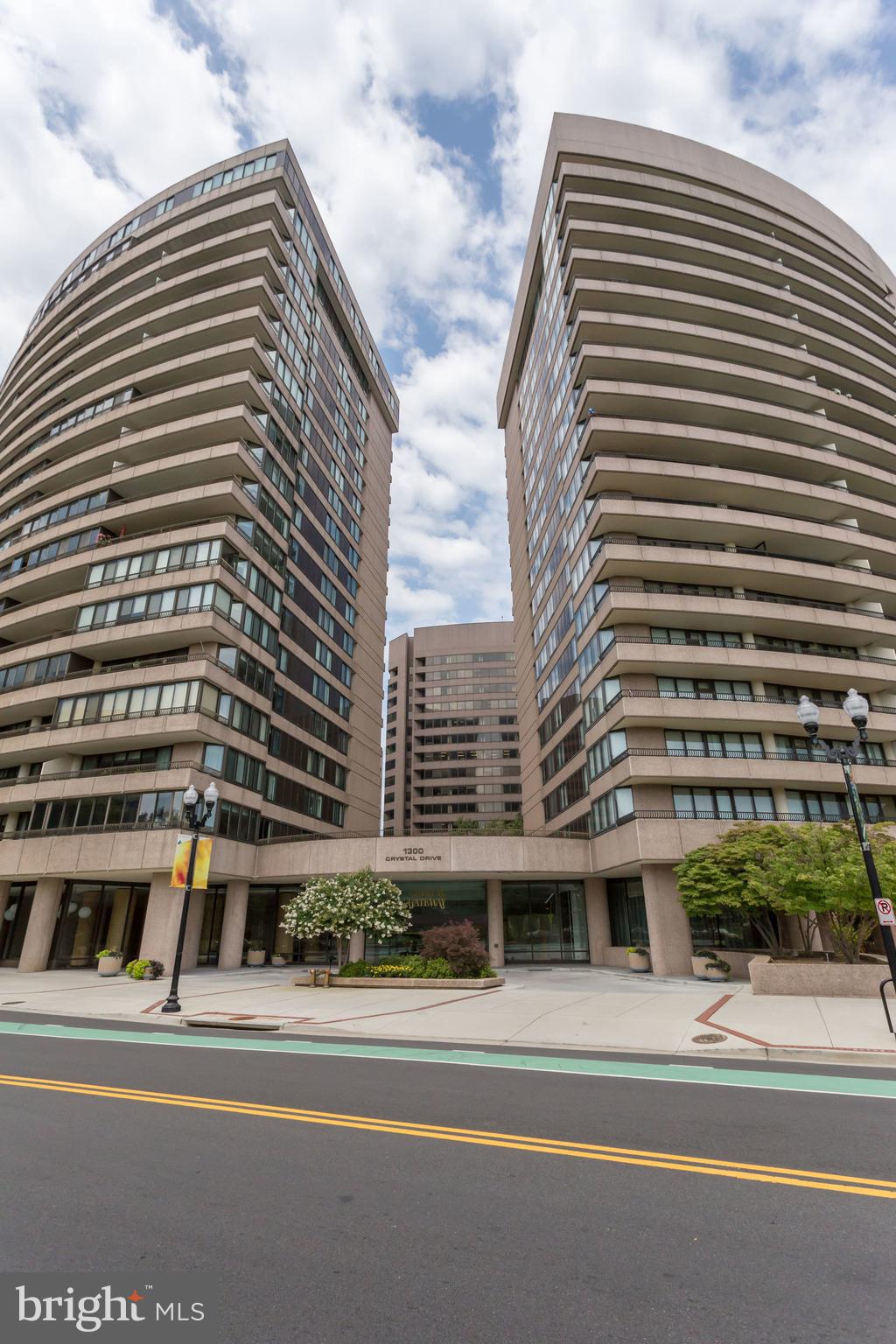 CRYSTAL GATEWAY - Residential