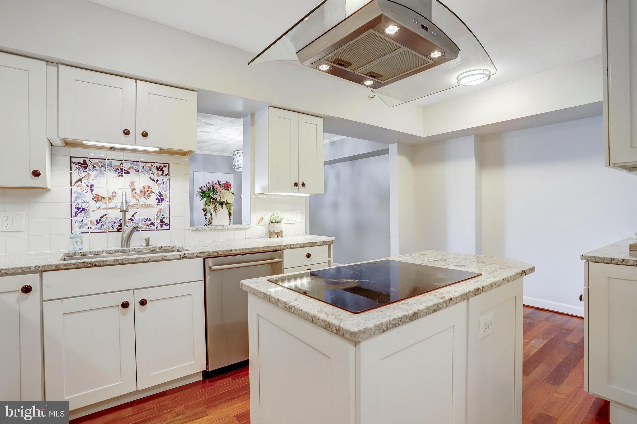 CRYSTAL GATEWAY - Residential