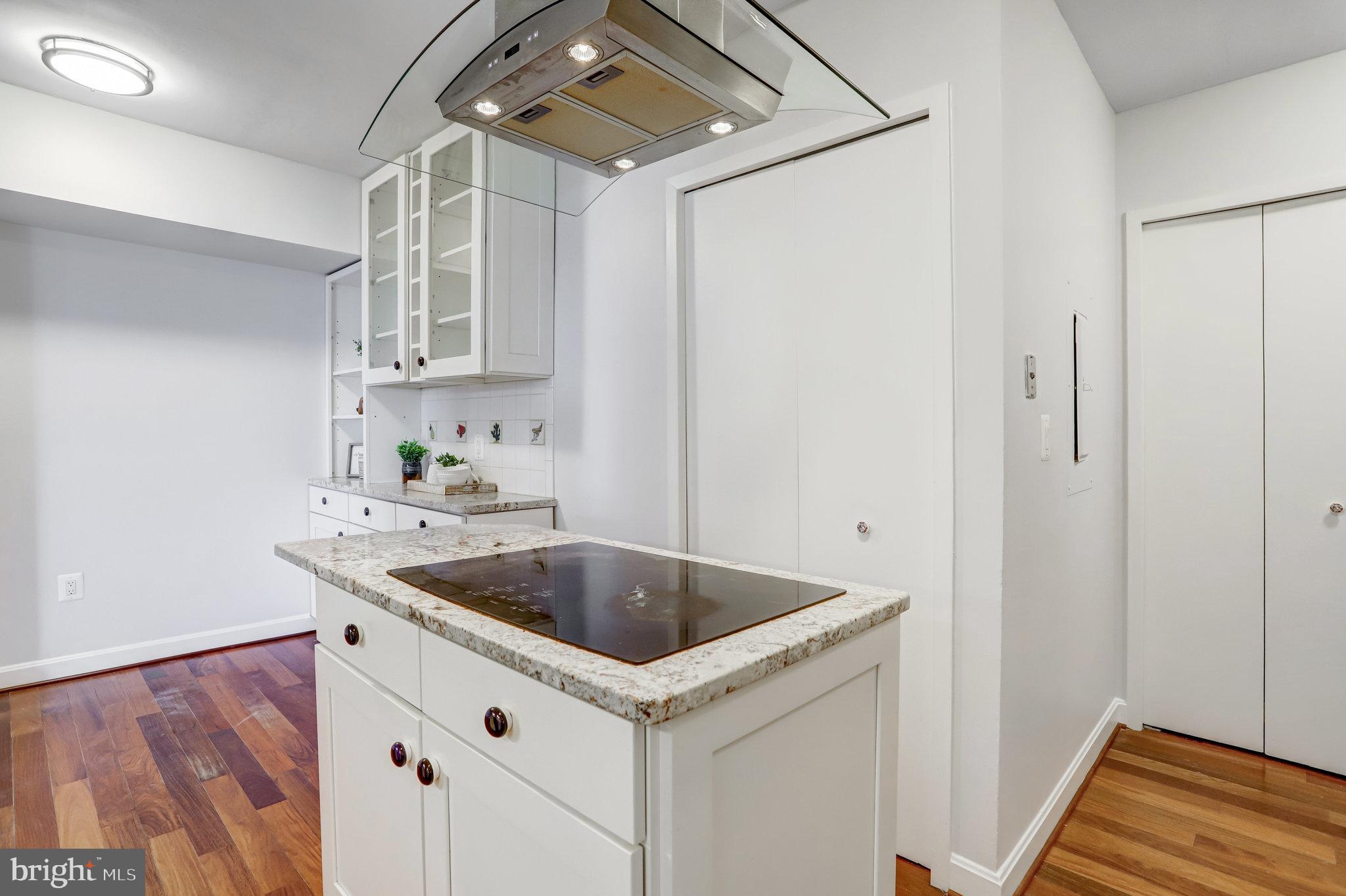 CRYSTAL GATEWAY - Residential