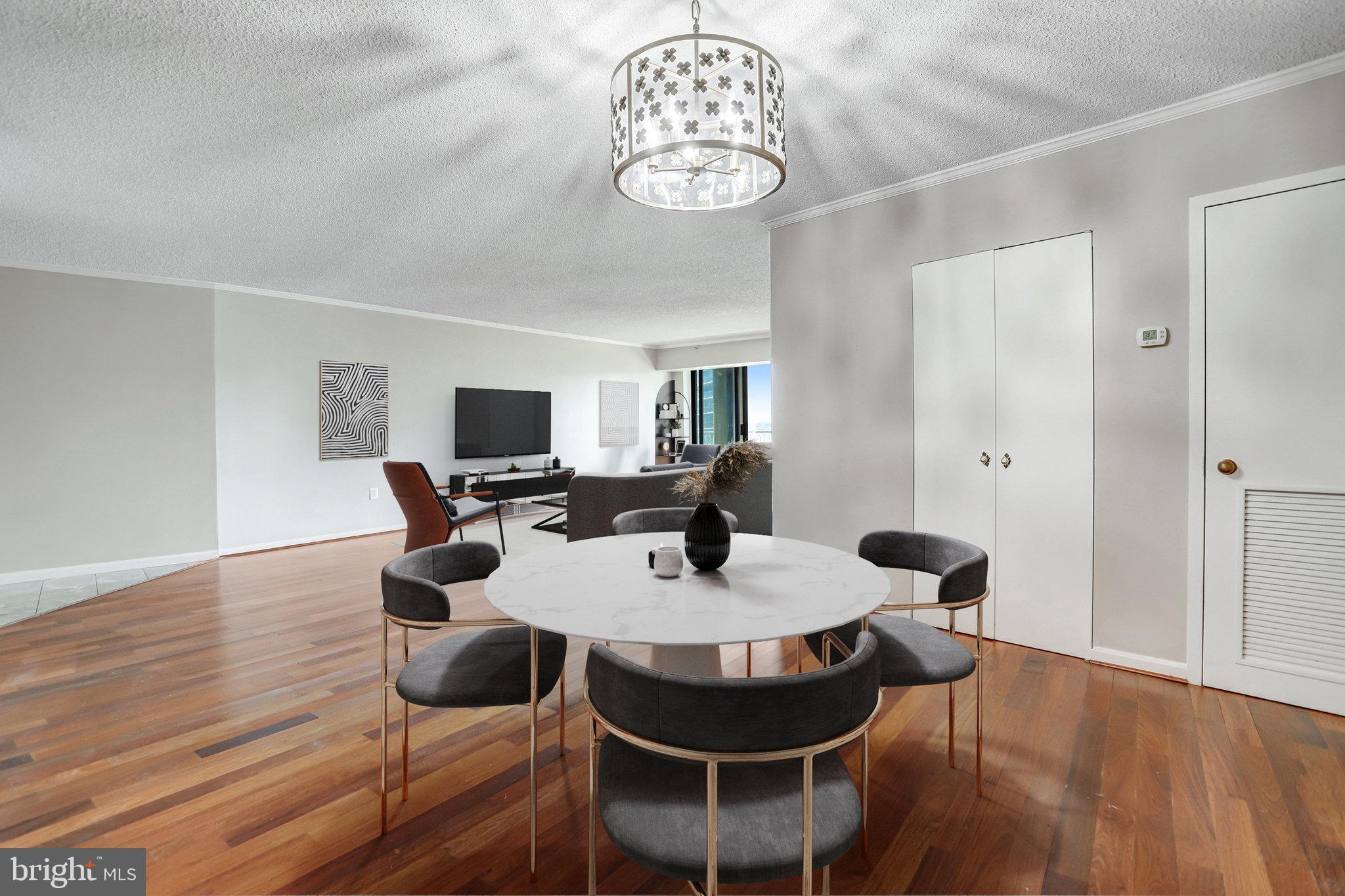 CRYSTAL GATEWAY - Residential