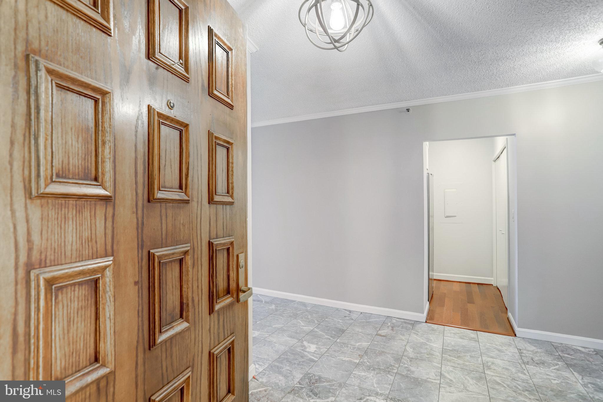 CRYSTAL GATEWAY - Residential