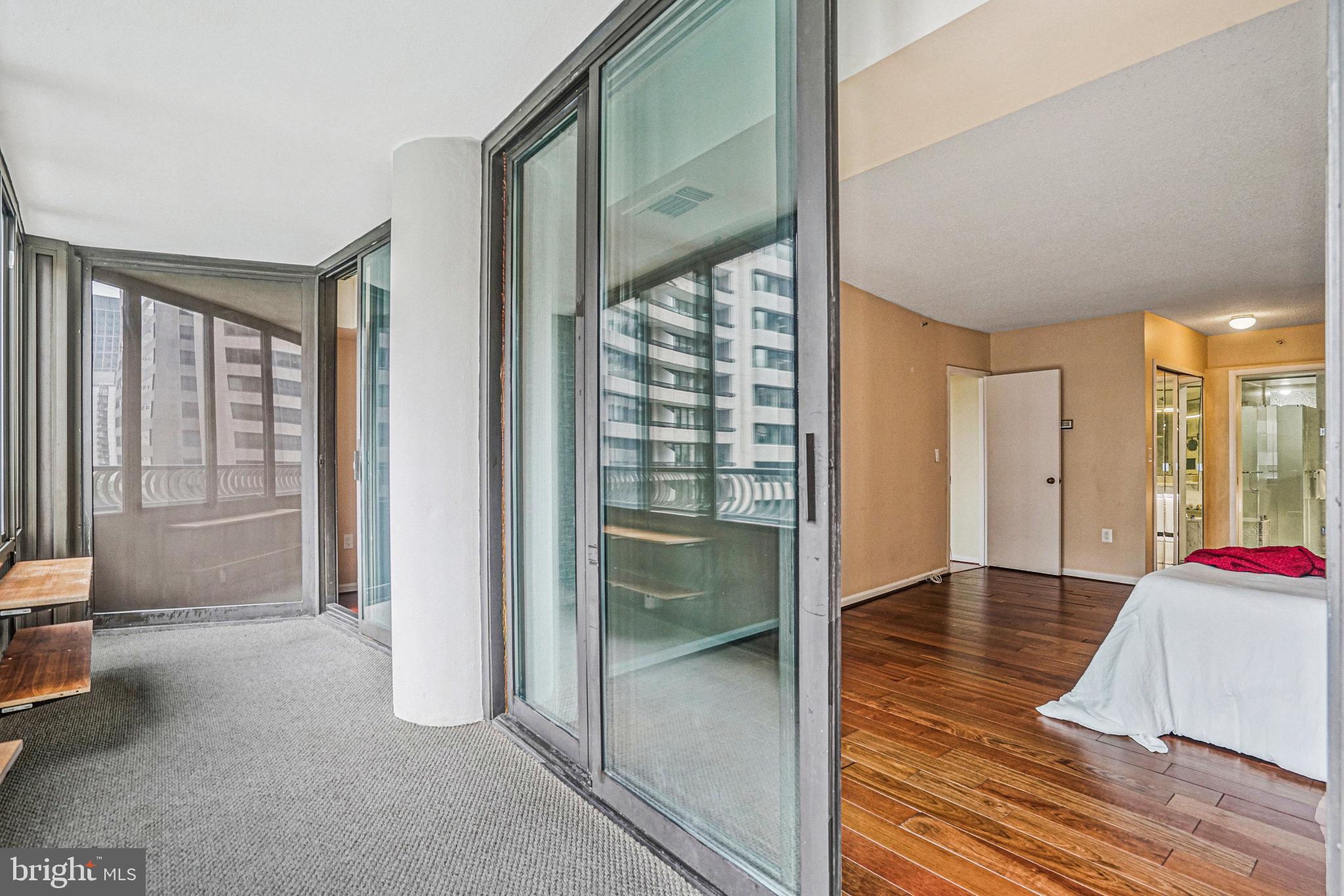 CRYSTAL GATEWAY - Residential