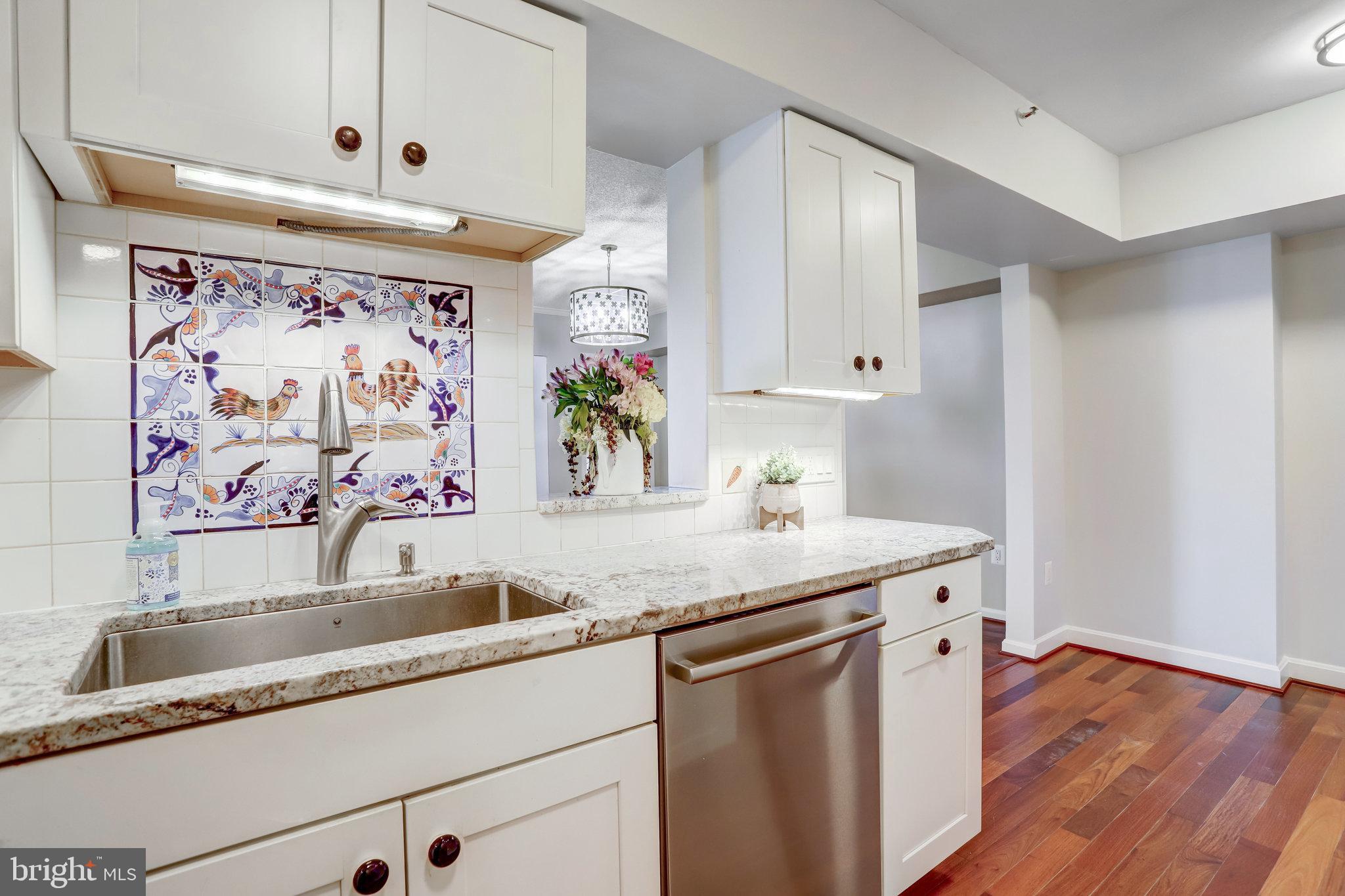 CRYSTAL GATEWAY - Residential