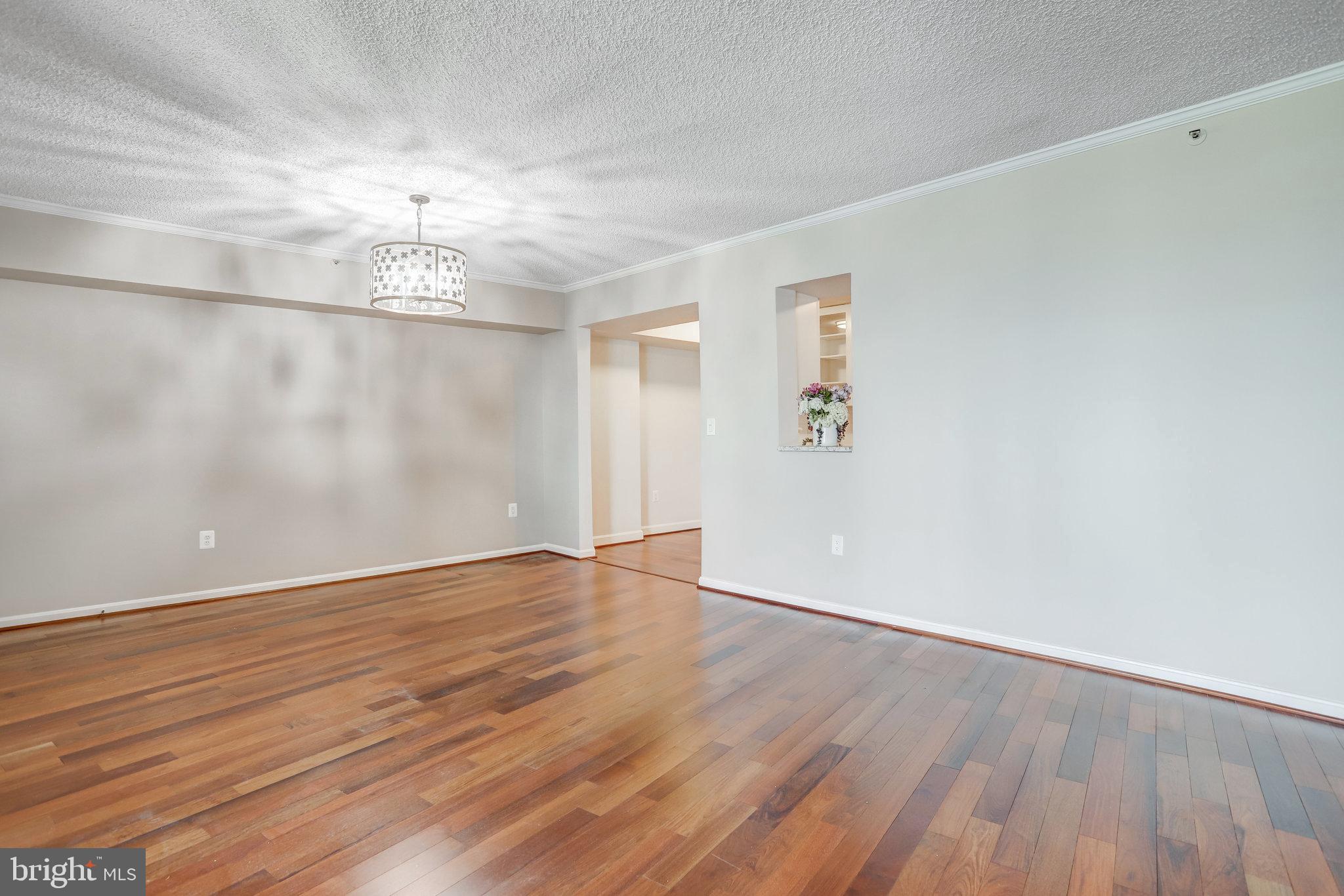 CRYSTAL GATEWAY - Residential