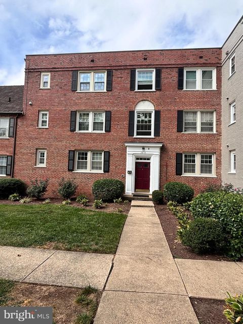 3810 V STREET SE 301 WASHINGTON DC 20020