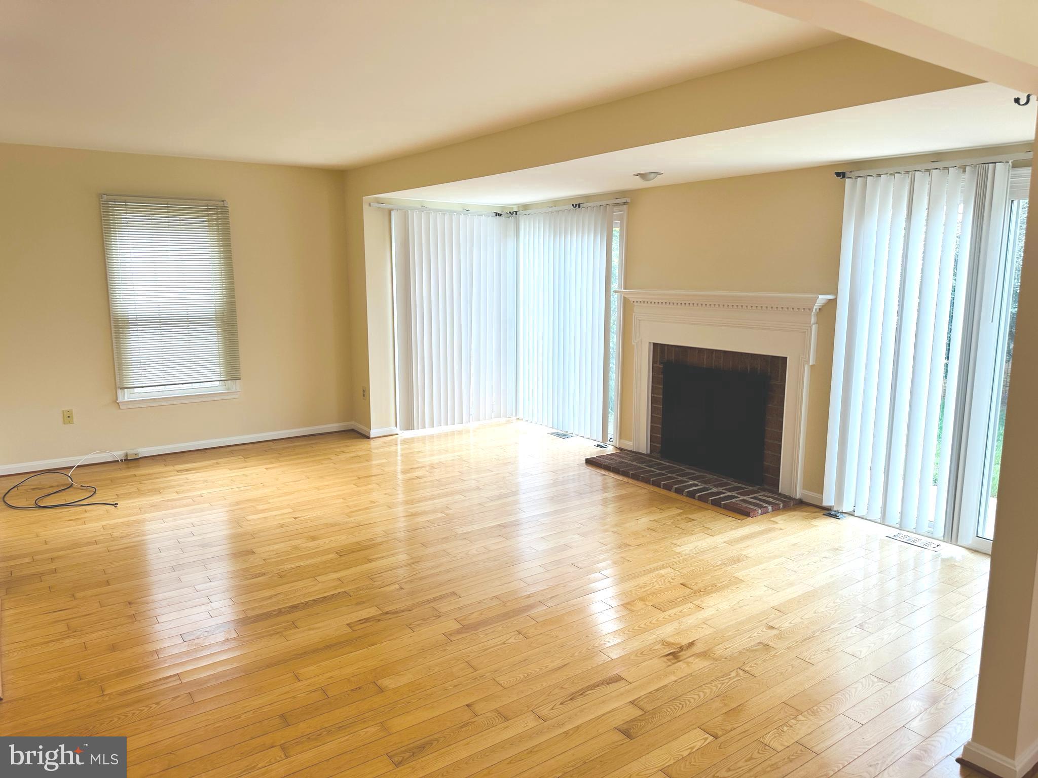 SAYBROOKE - Residential Lease