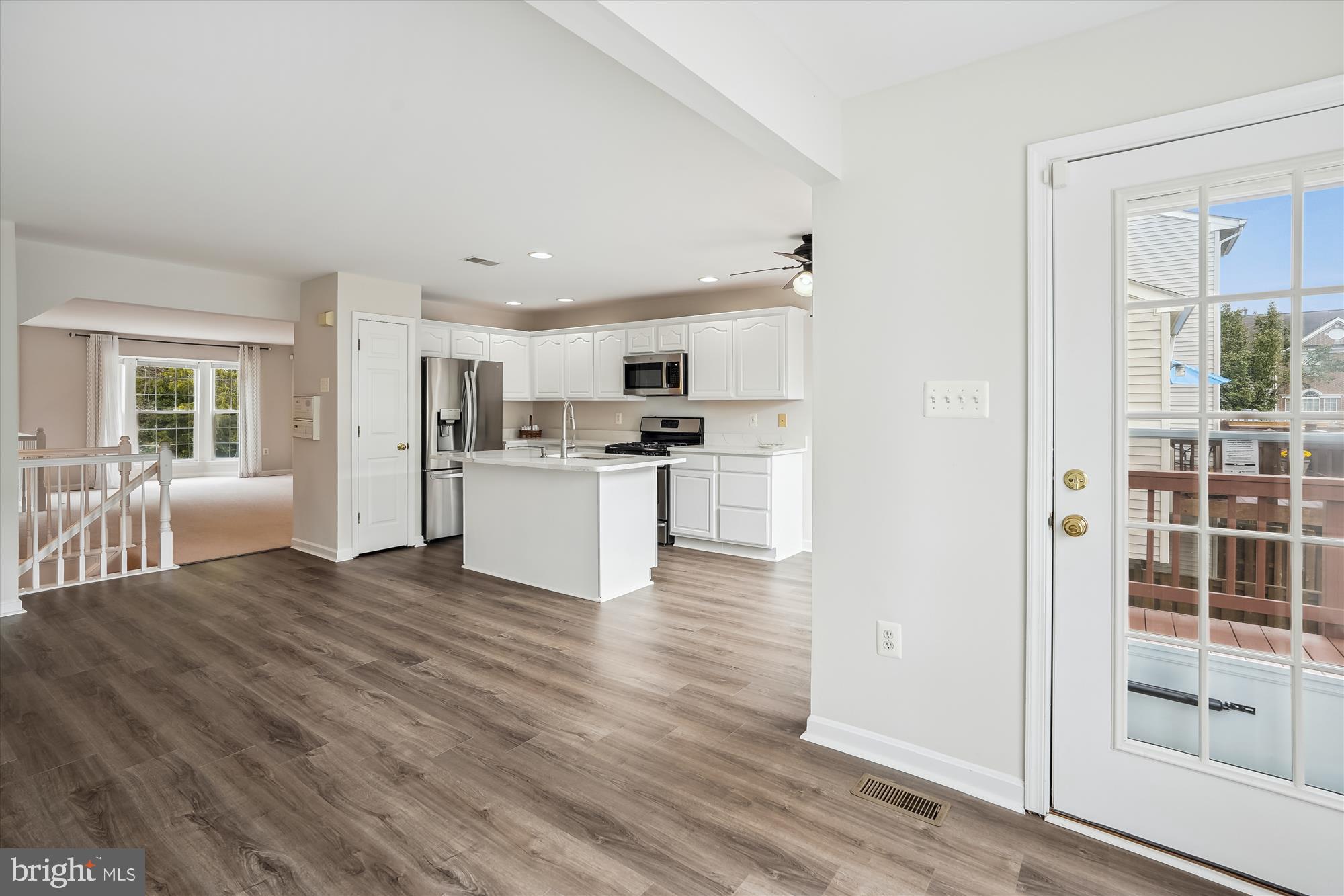 PARADISE - Residential Lease