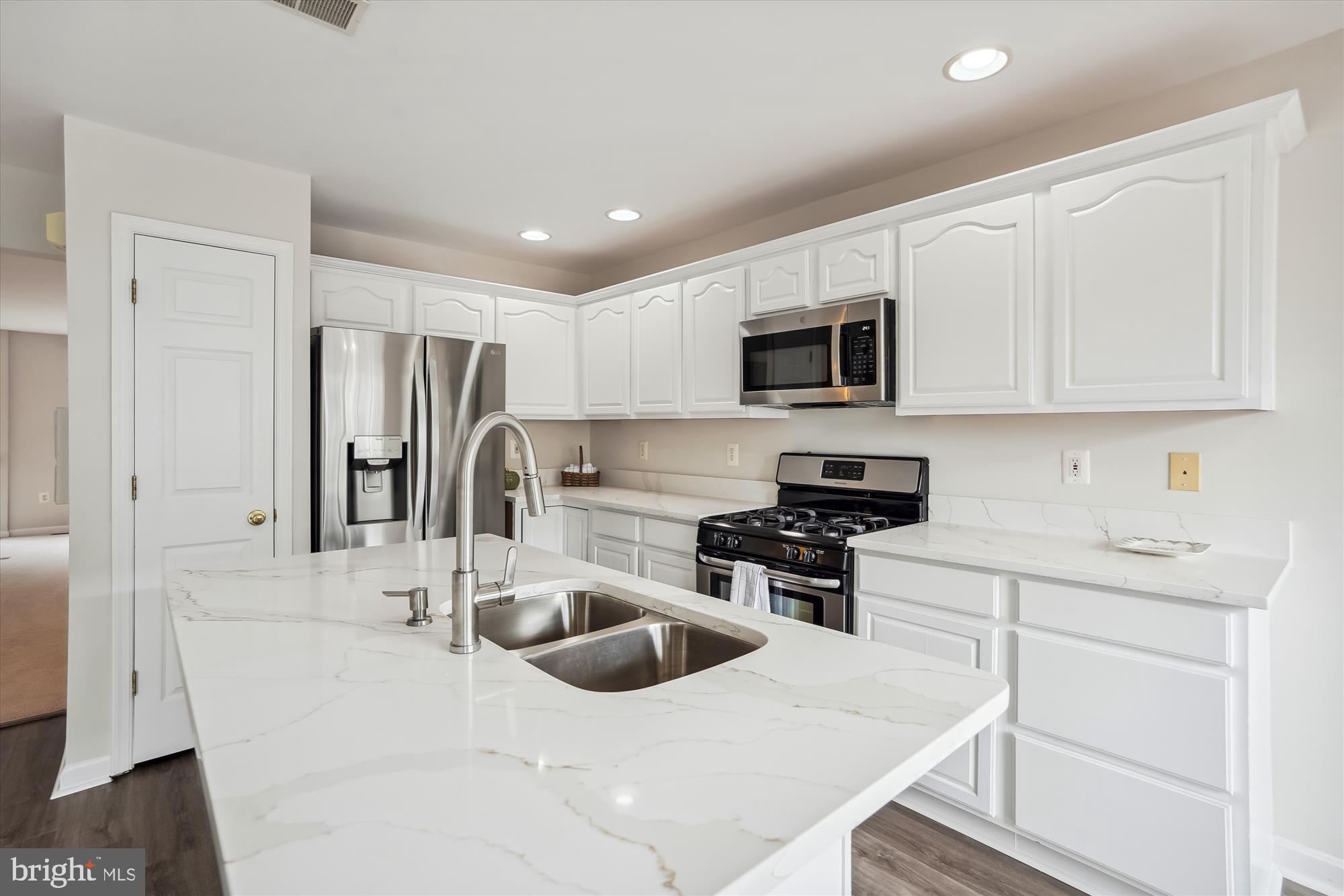 11070 DOUBLEDAY LANE