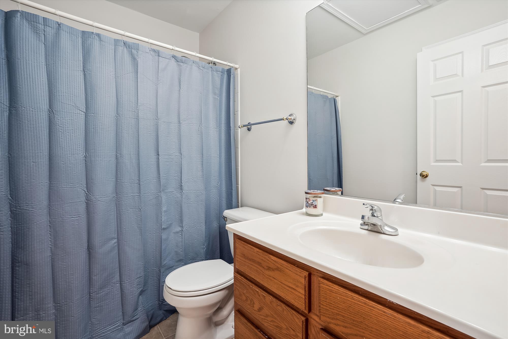 PARADISE - Residential Lease