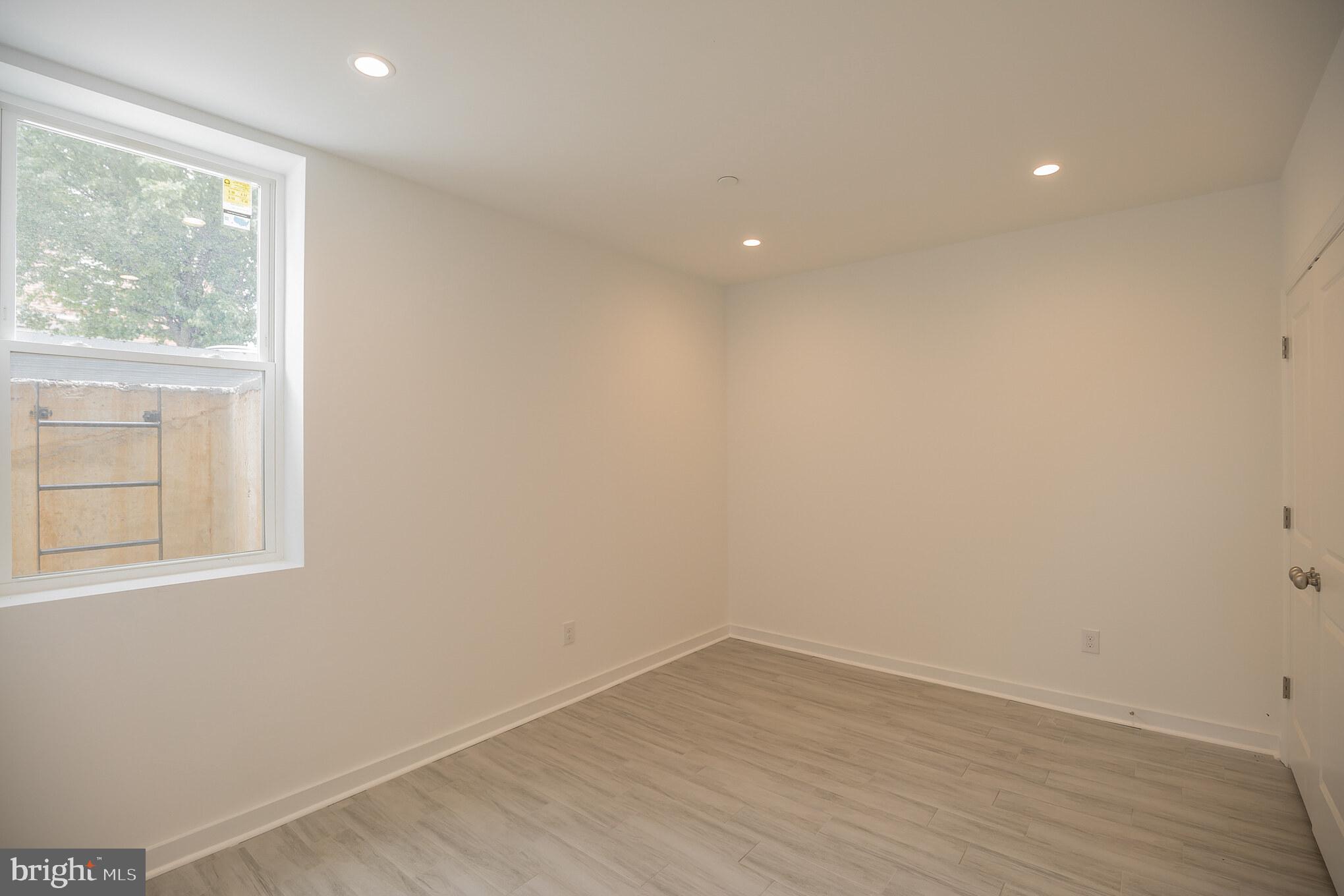 OLDE KENSINGTON - Residential Income