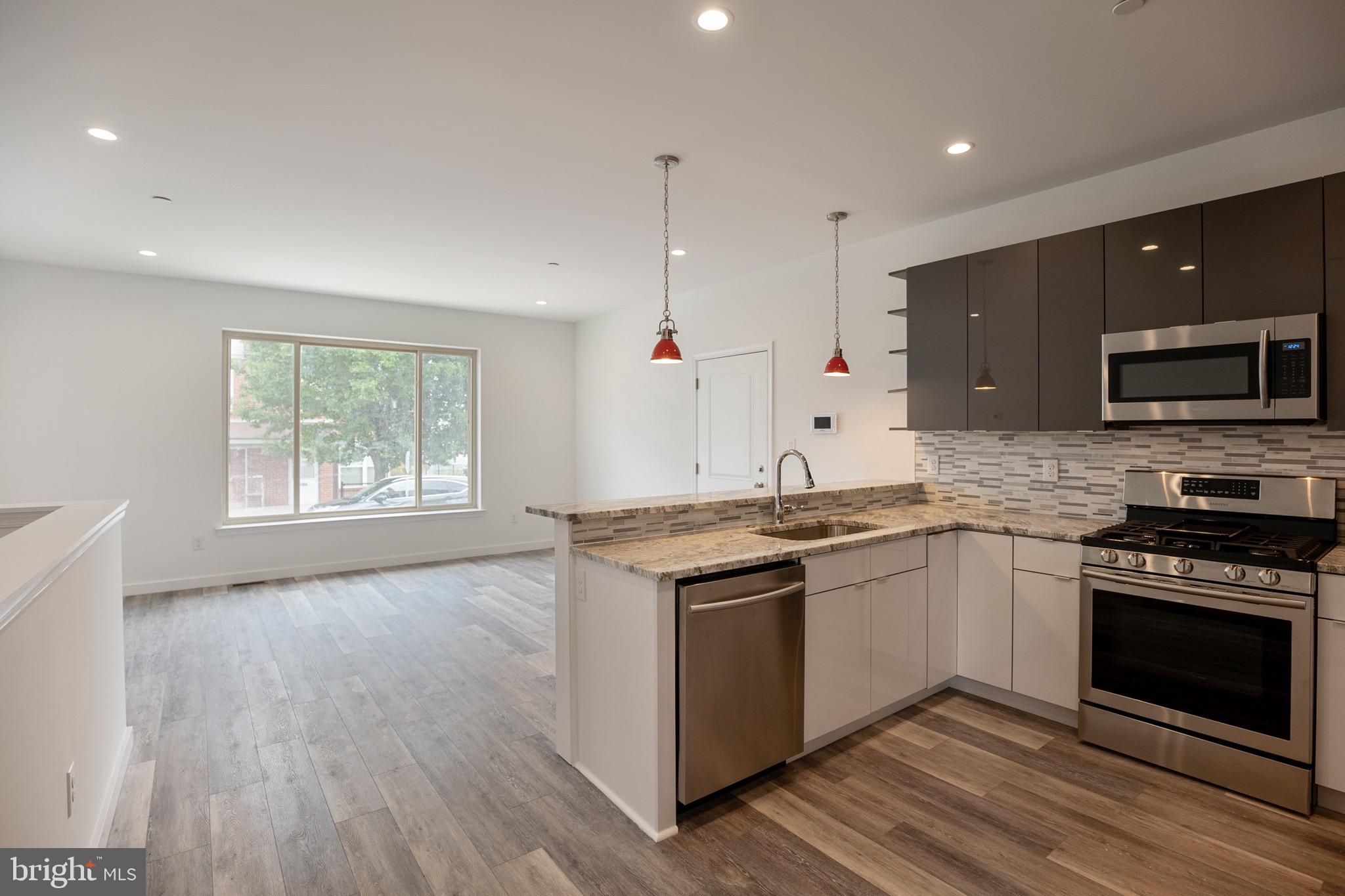 OLDE KENSINGTON - Residential Income