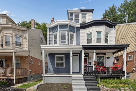 Townhouse For Sale - 644 Edgewood Avenue<br/> TRENTON, NJ 08618
