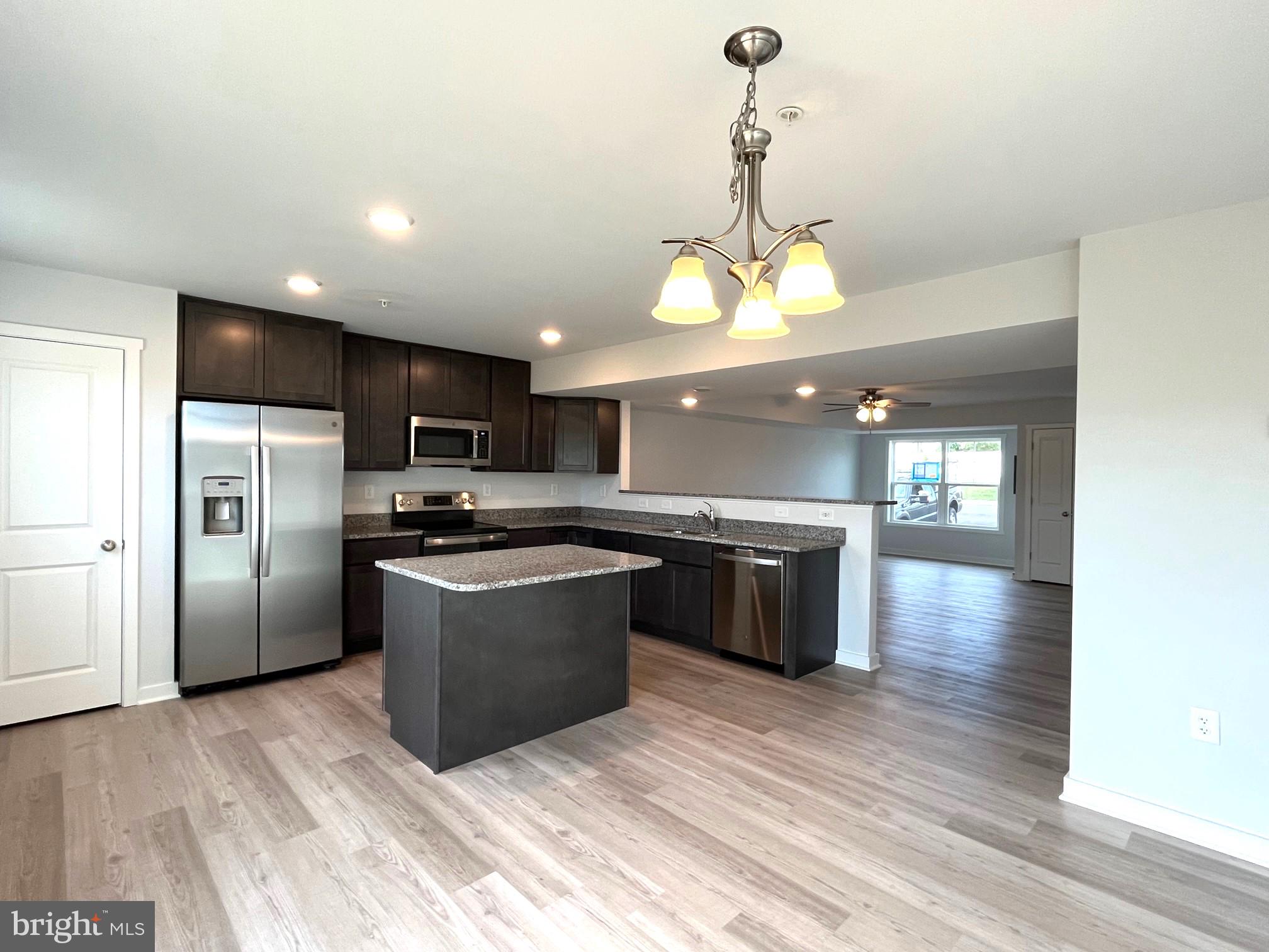 HERITAGE HILLS - Residential