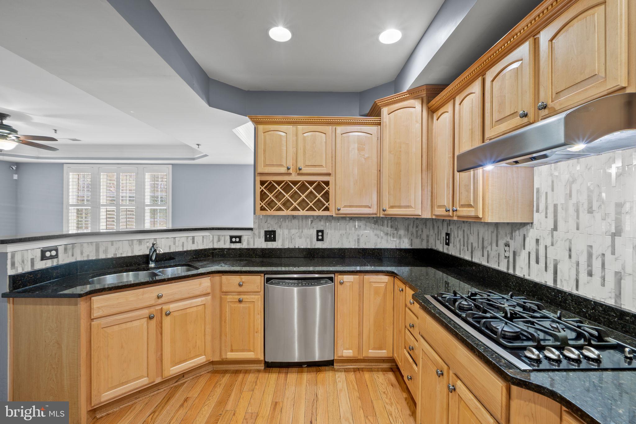 GROVETON WOODS - Residential