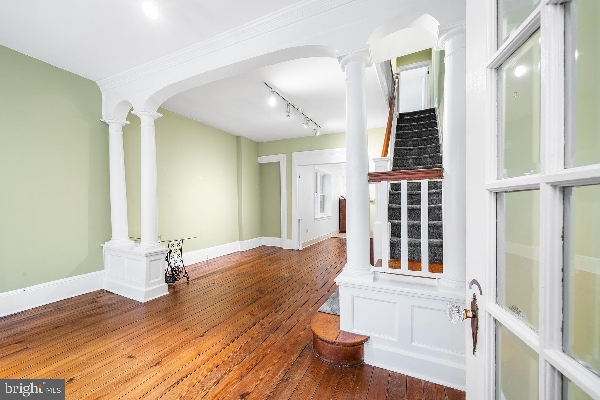 705 S WARNOCK STREET