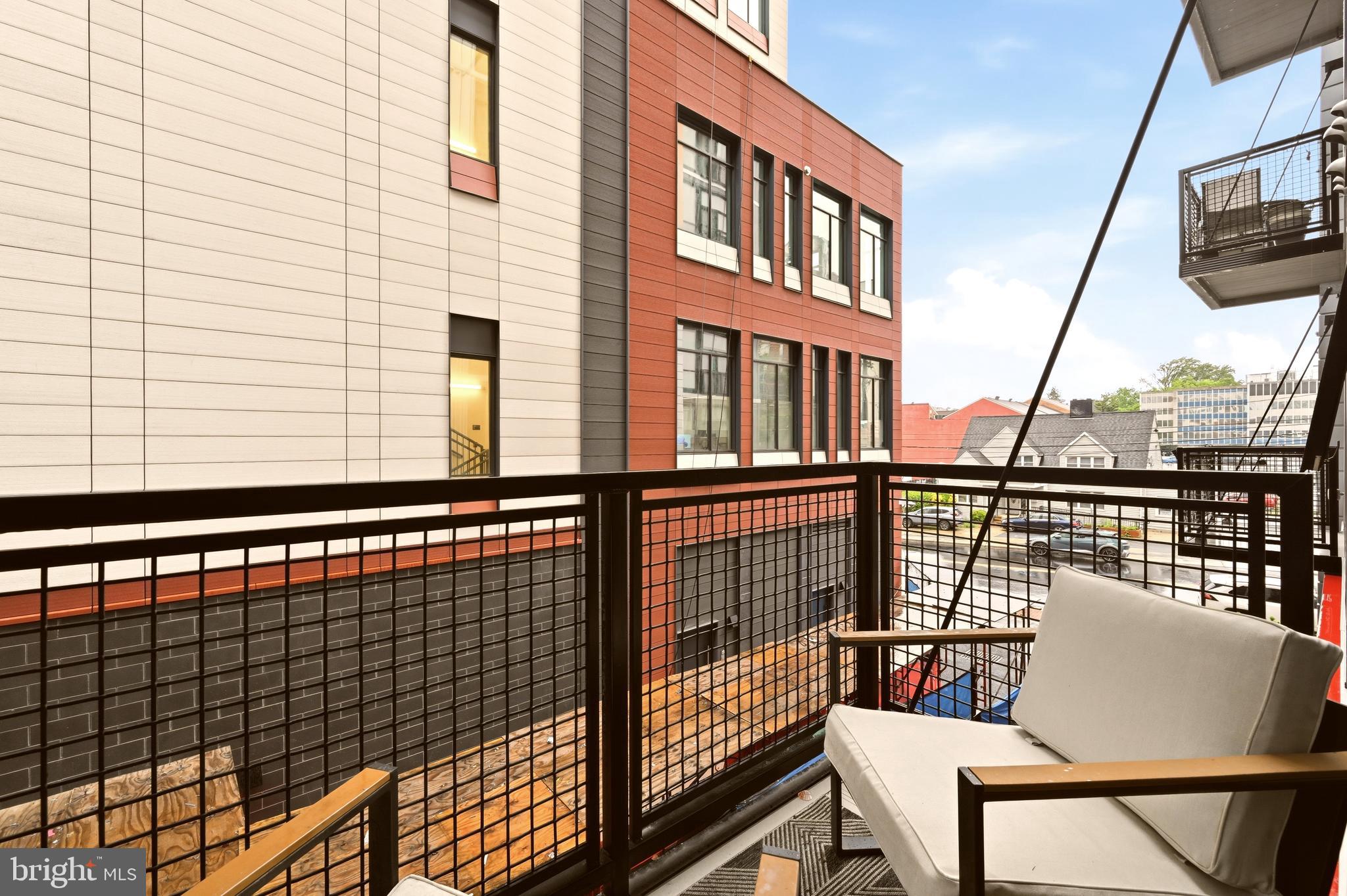 WHEATON OUTSIDE - Residential