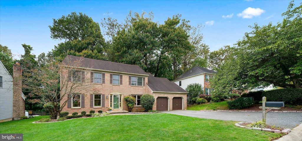 Photo of 434 Greenwood Drive, WILMINGTON, DE 19808 (MLS # DENC2090024)