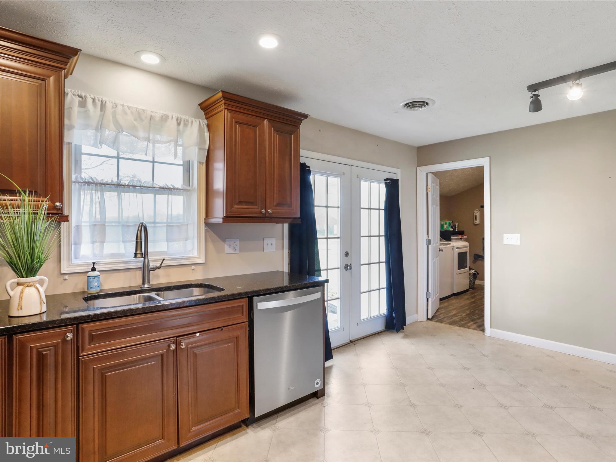 FORT ASHBY - Residential