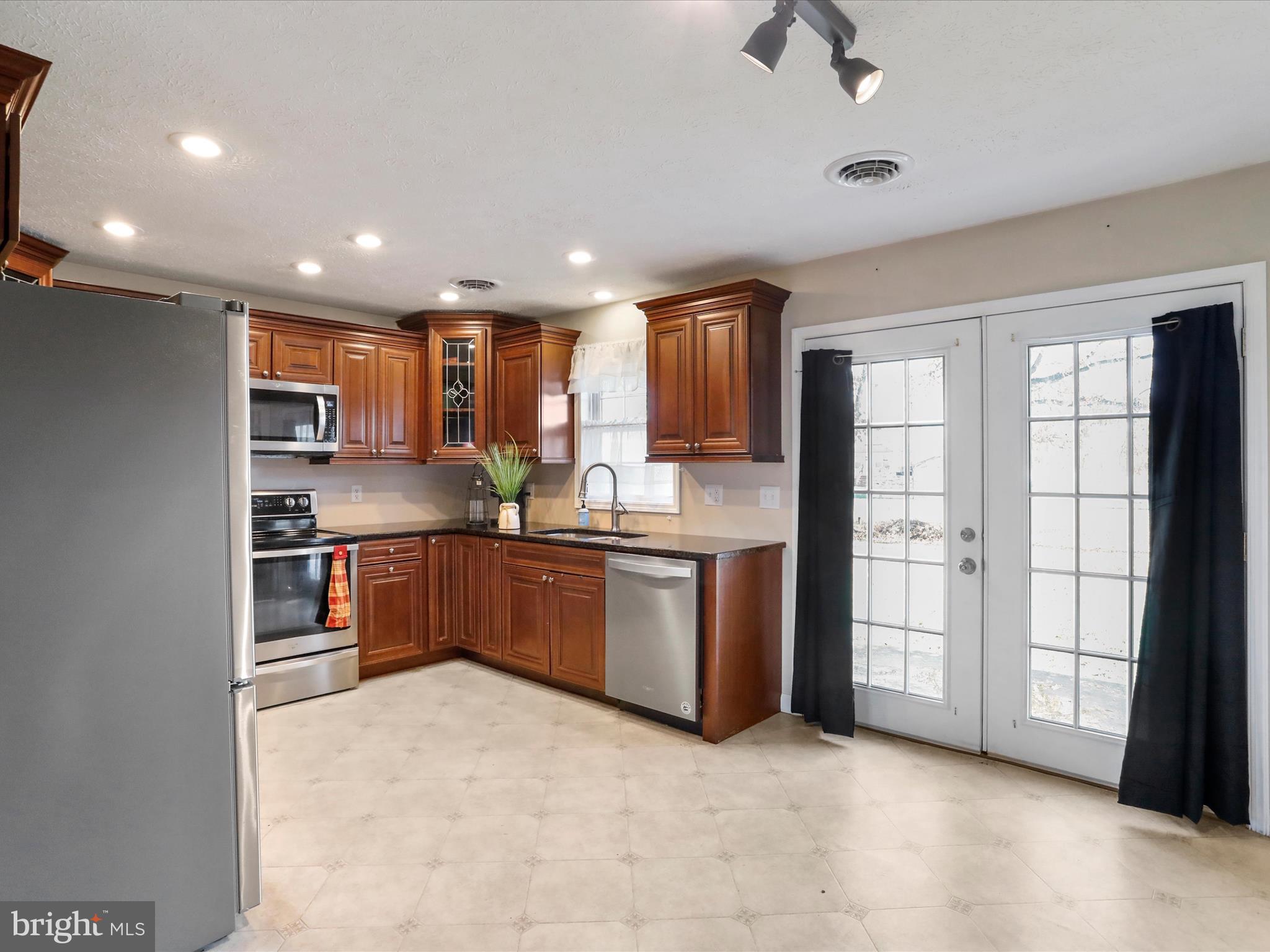 FORT ASHBY - Residential