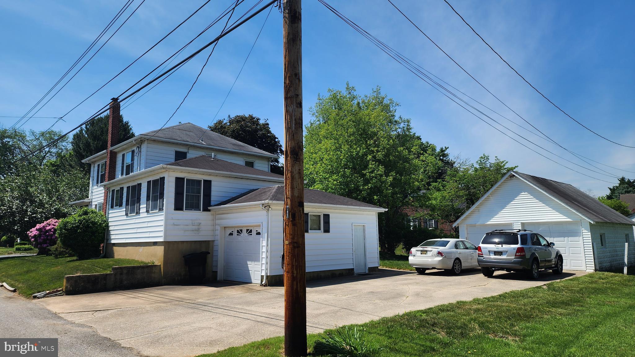 LAKEWOOD - Residential