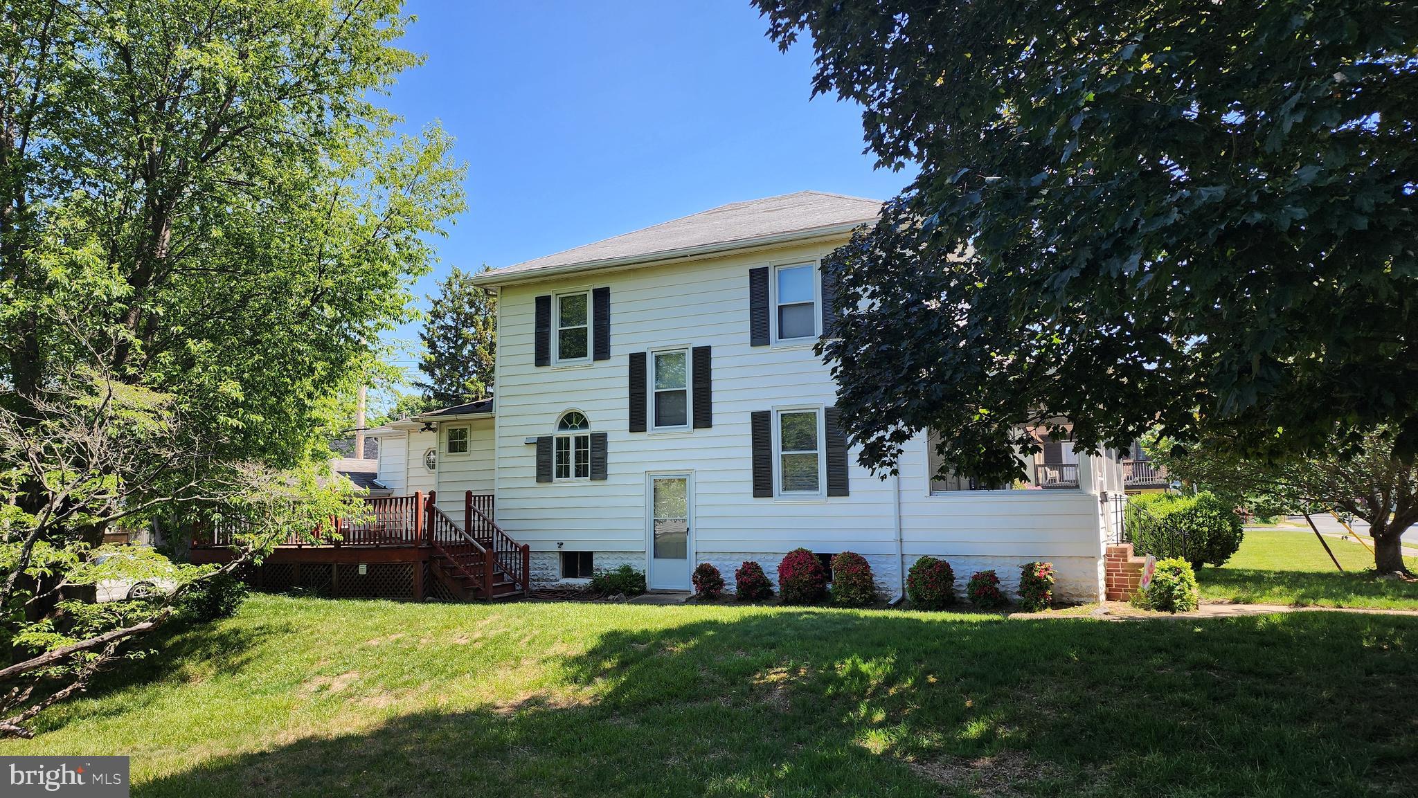 215 COLUMBIA AVENUE