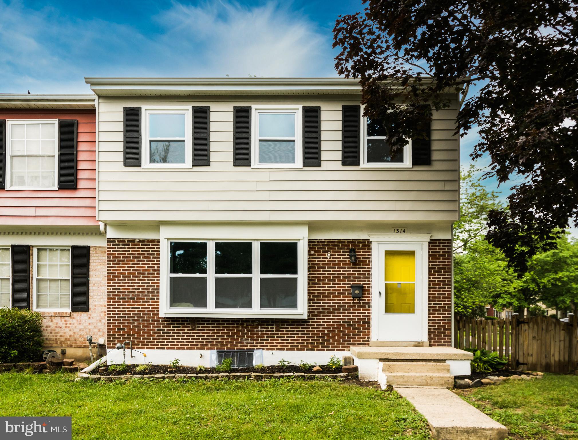 HARFORD SQUARE - Residential