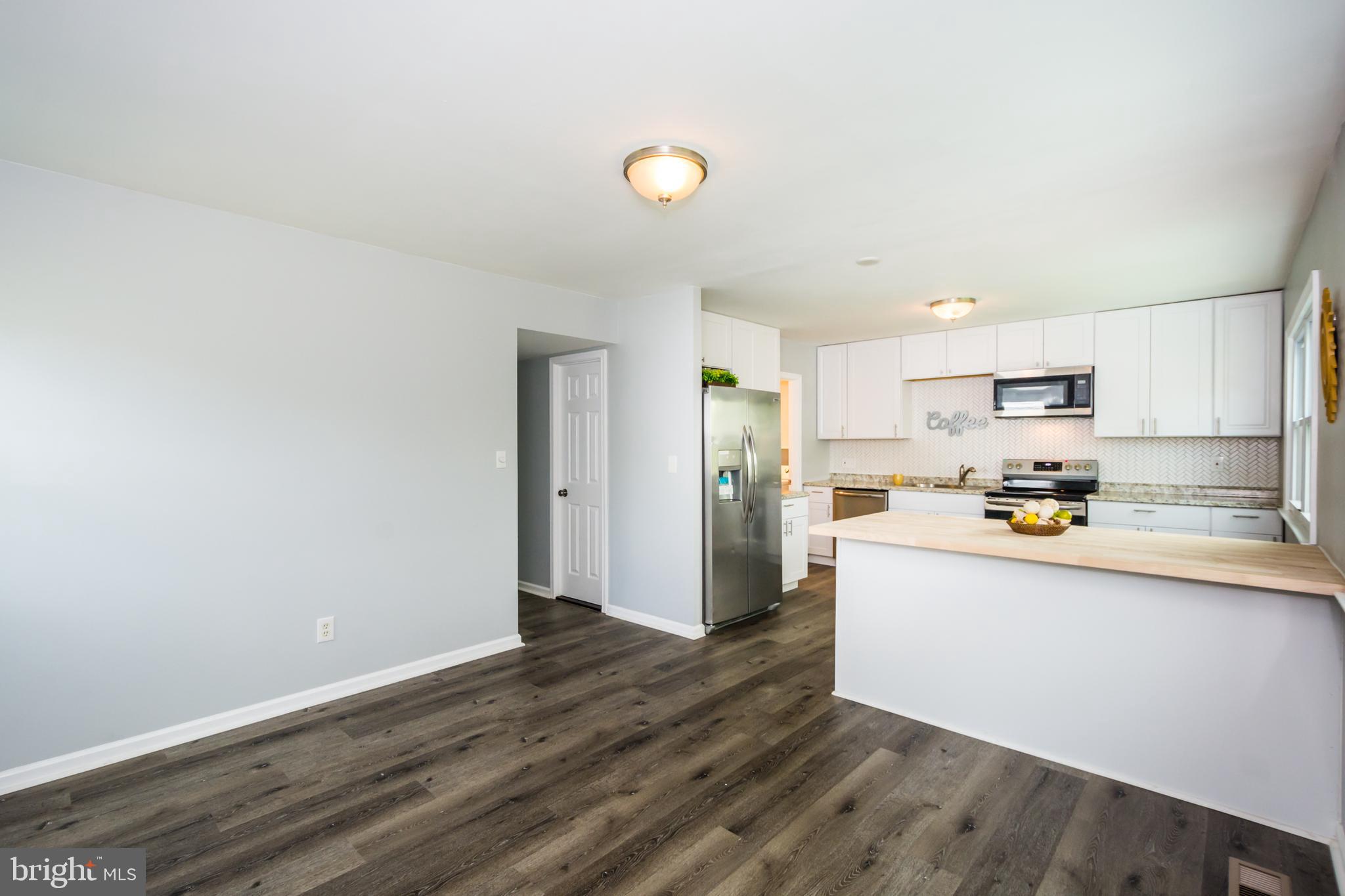 HARFORD SQUARE - Residential