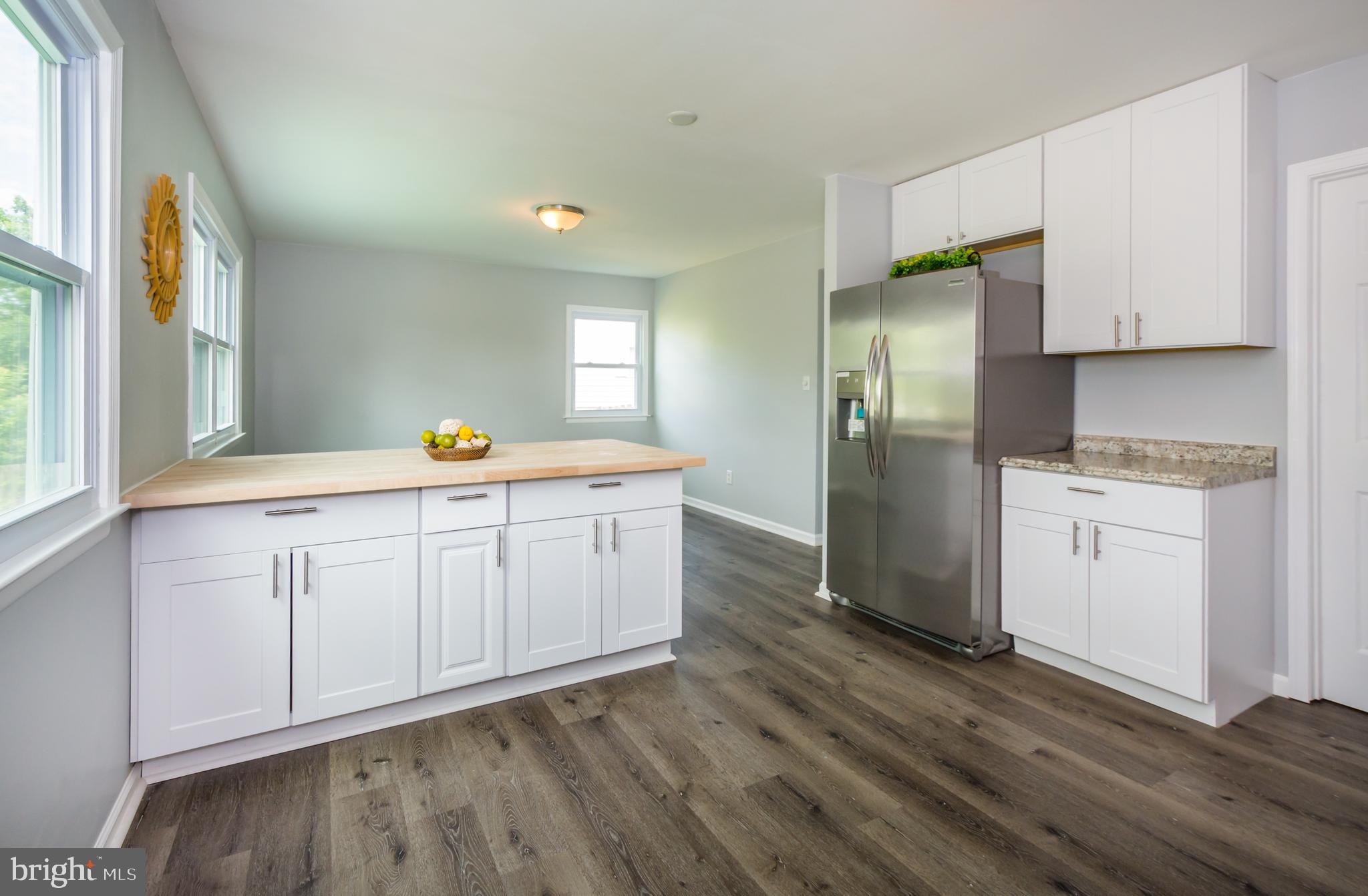 HARFORD SQUARE - Residential