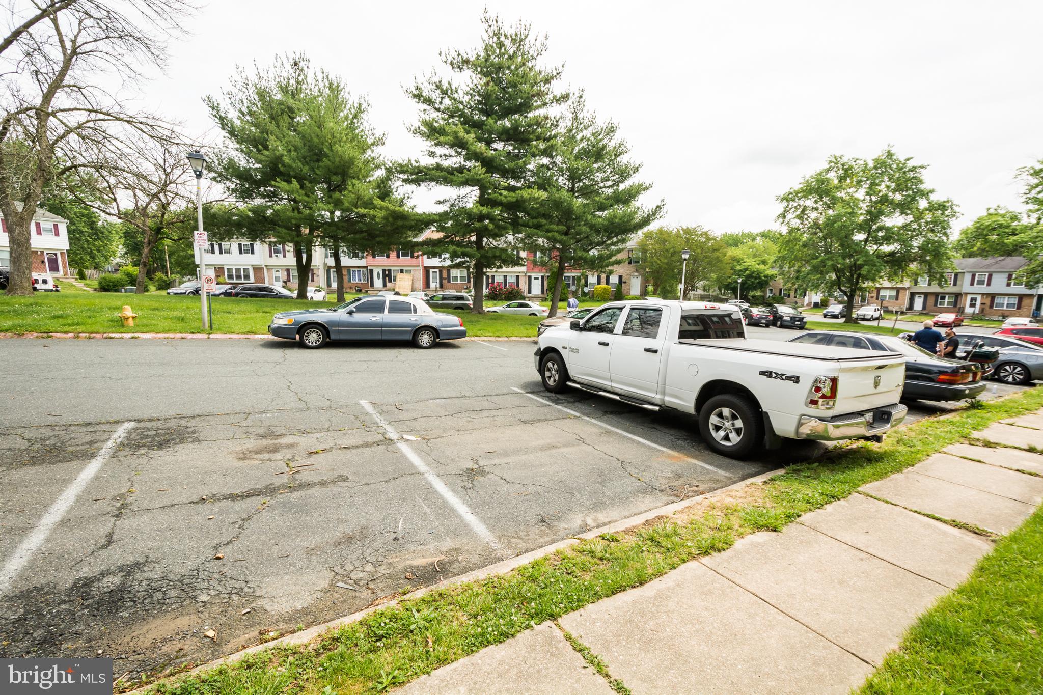 HARFORD SQUARE - Residential