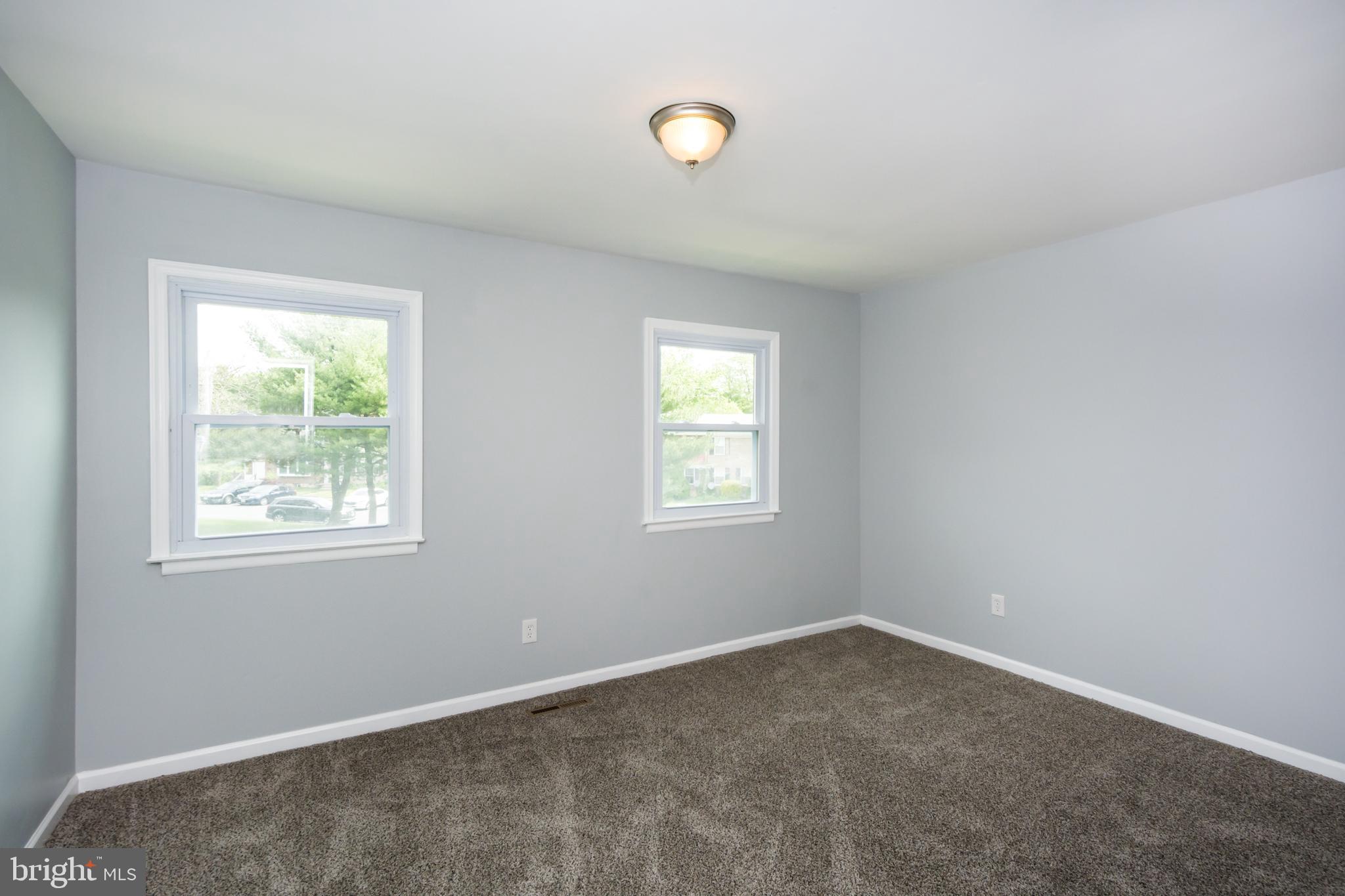 HARFORD SQUARE - Residential