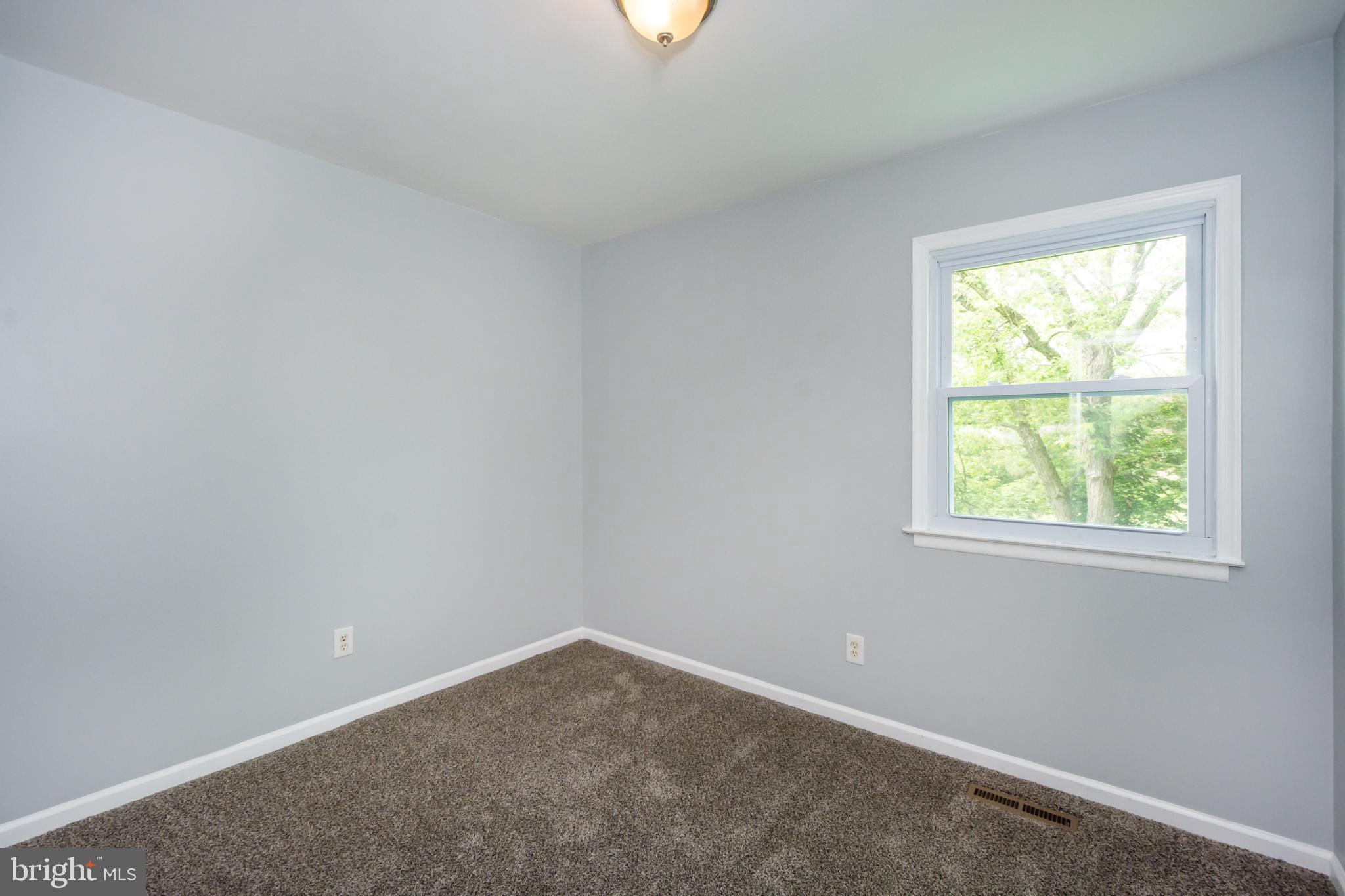 HARFORD SQUARE - Residential