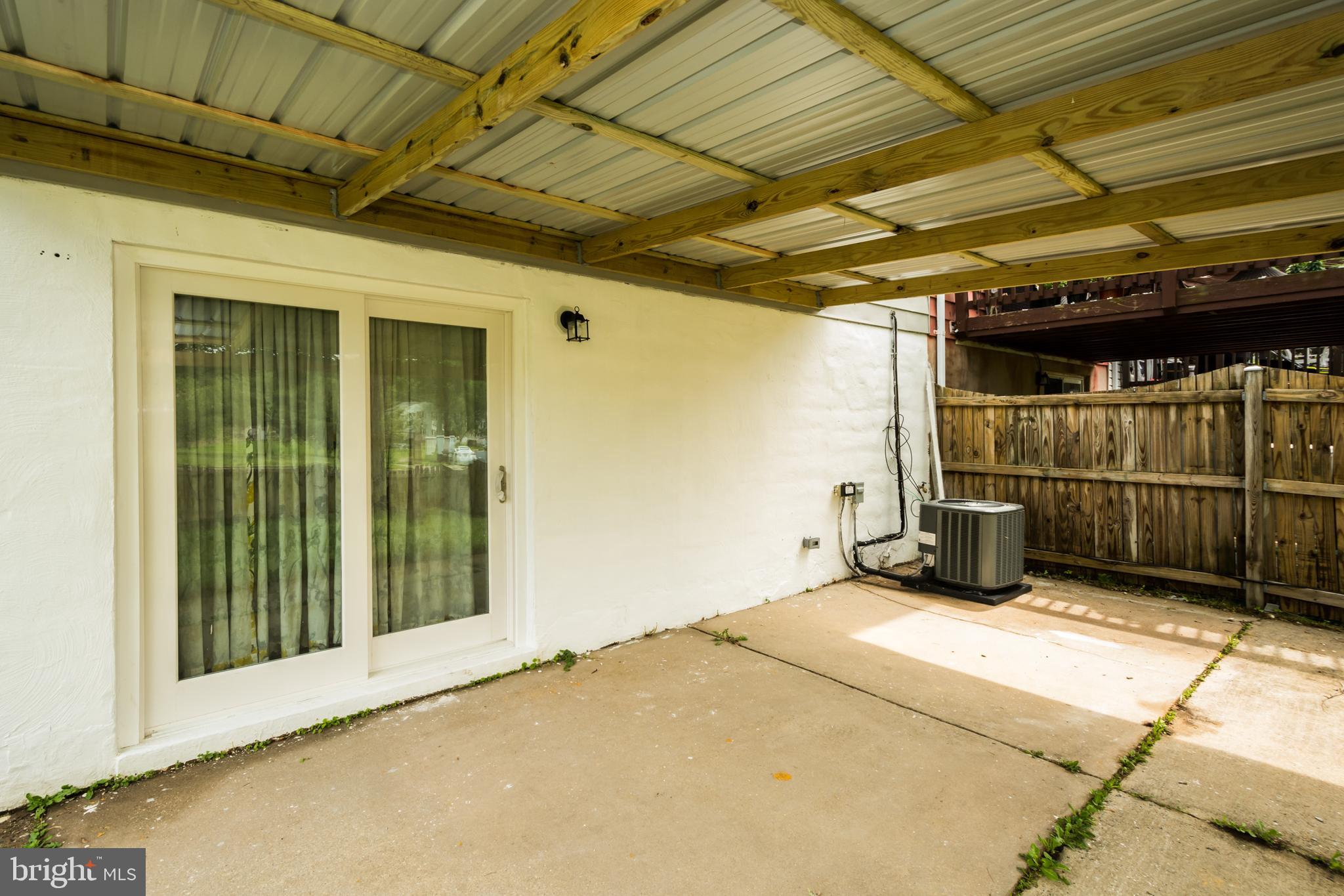 HARFORD SQUARE - Residential