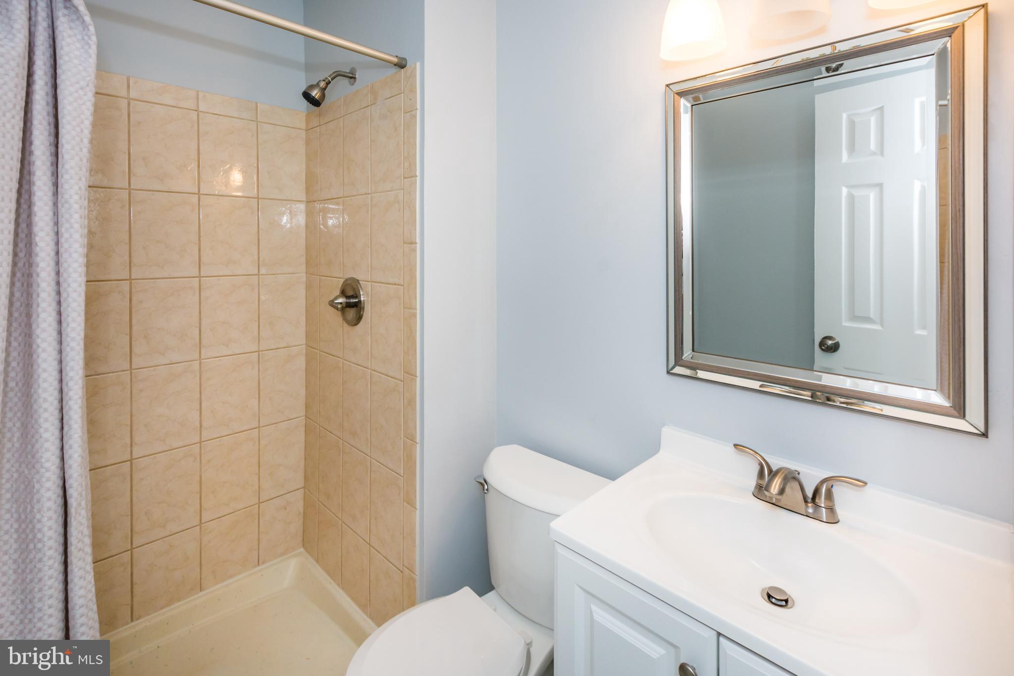 HARFORD SQUARE - Residential