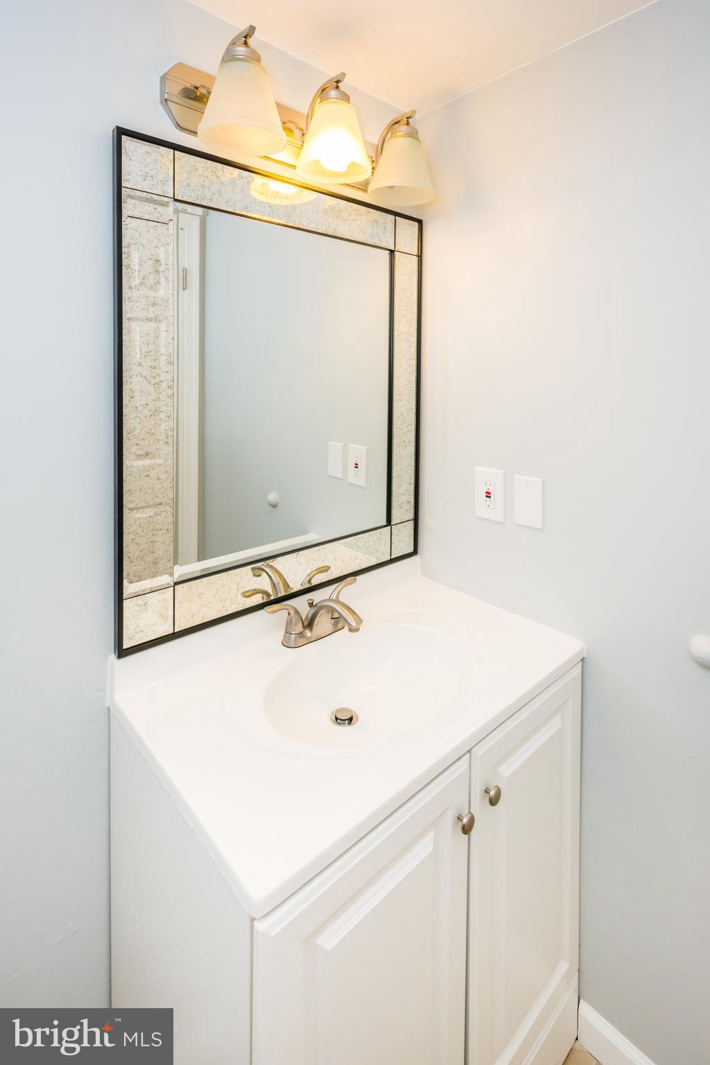 HARFORD SQUARE - Residential