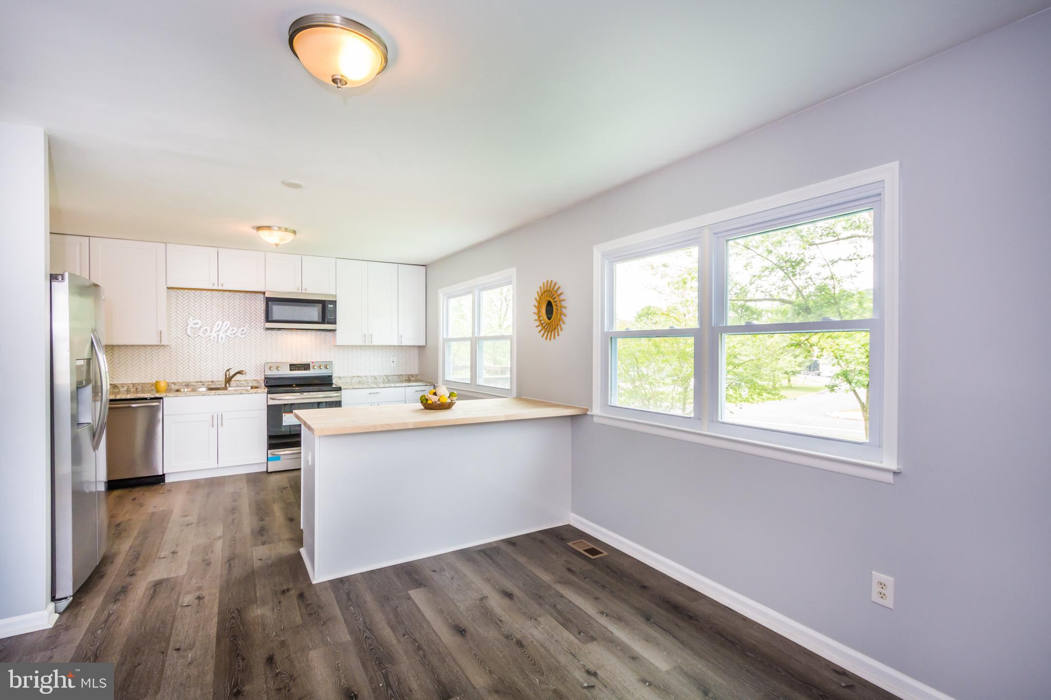 HARFORD SQUARE - Residential